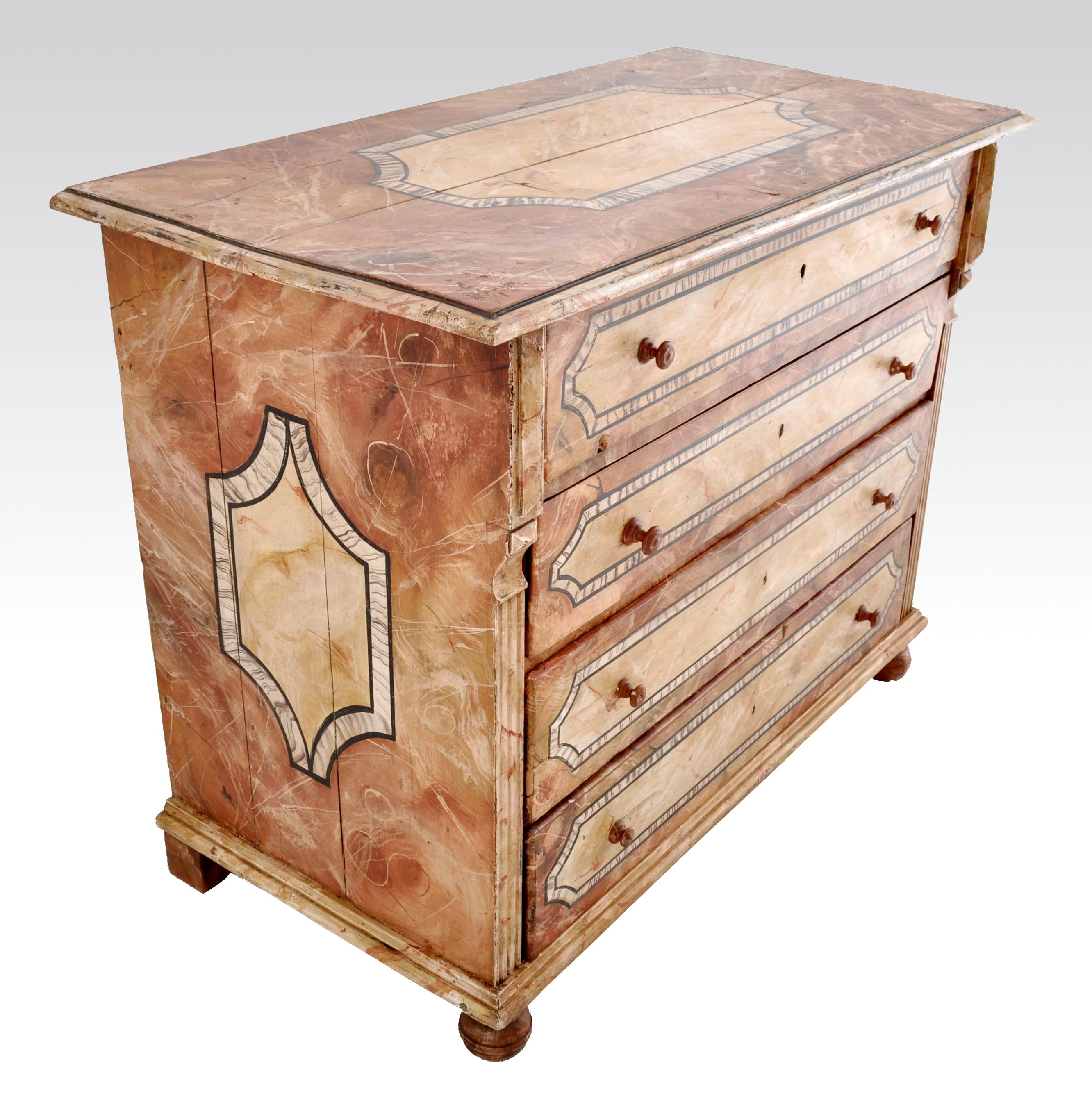 Swedish Gustavian Paint Decorated Pine Chest of Drawers/Dresser, circa 1830 In Good Condition In Portland, OR