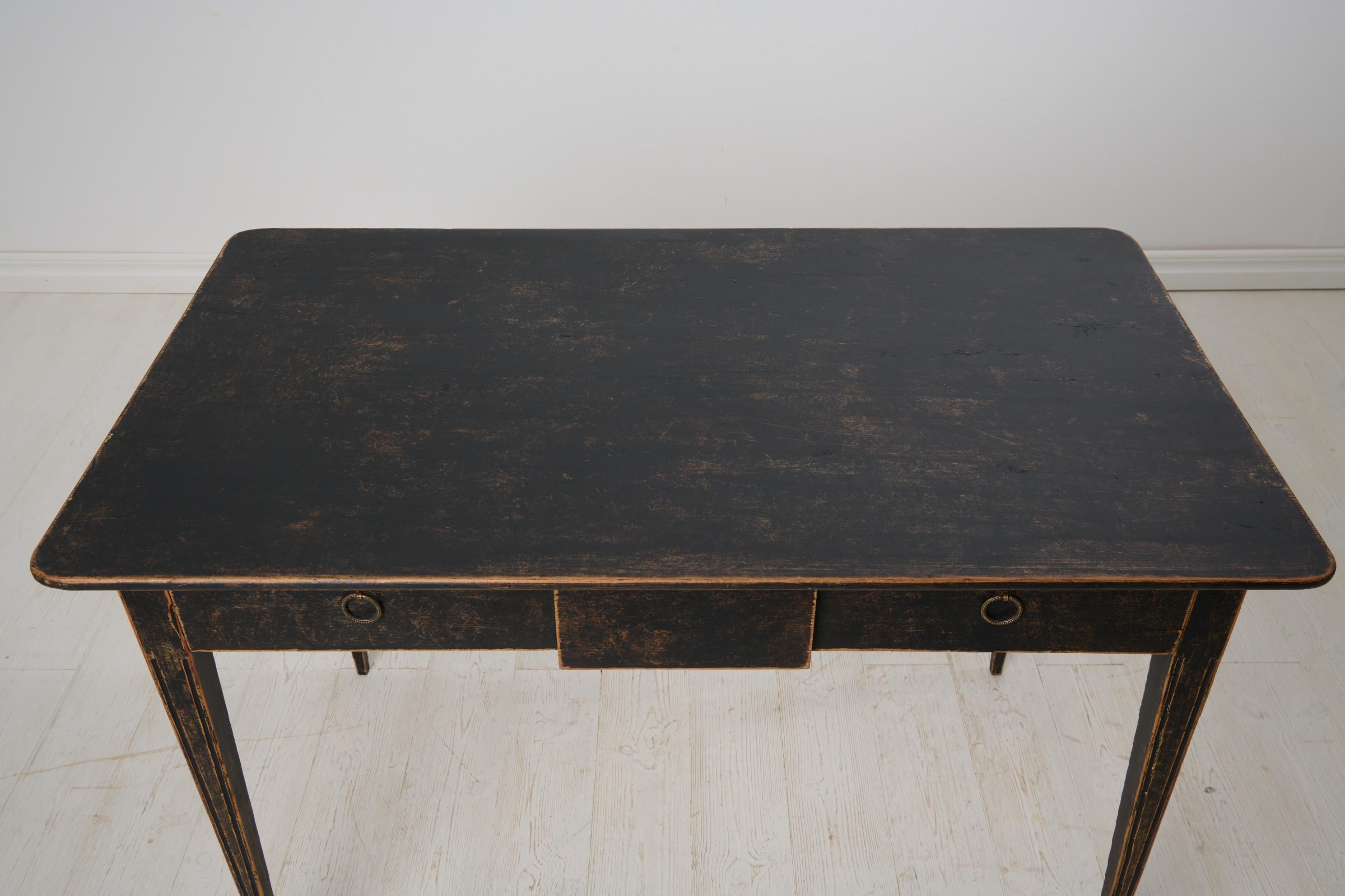 Antique Swedish Gustavian Period Elegant Desk Made by Hand in Solid Pine For Sale 4