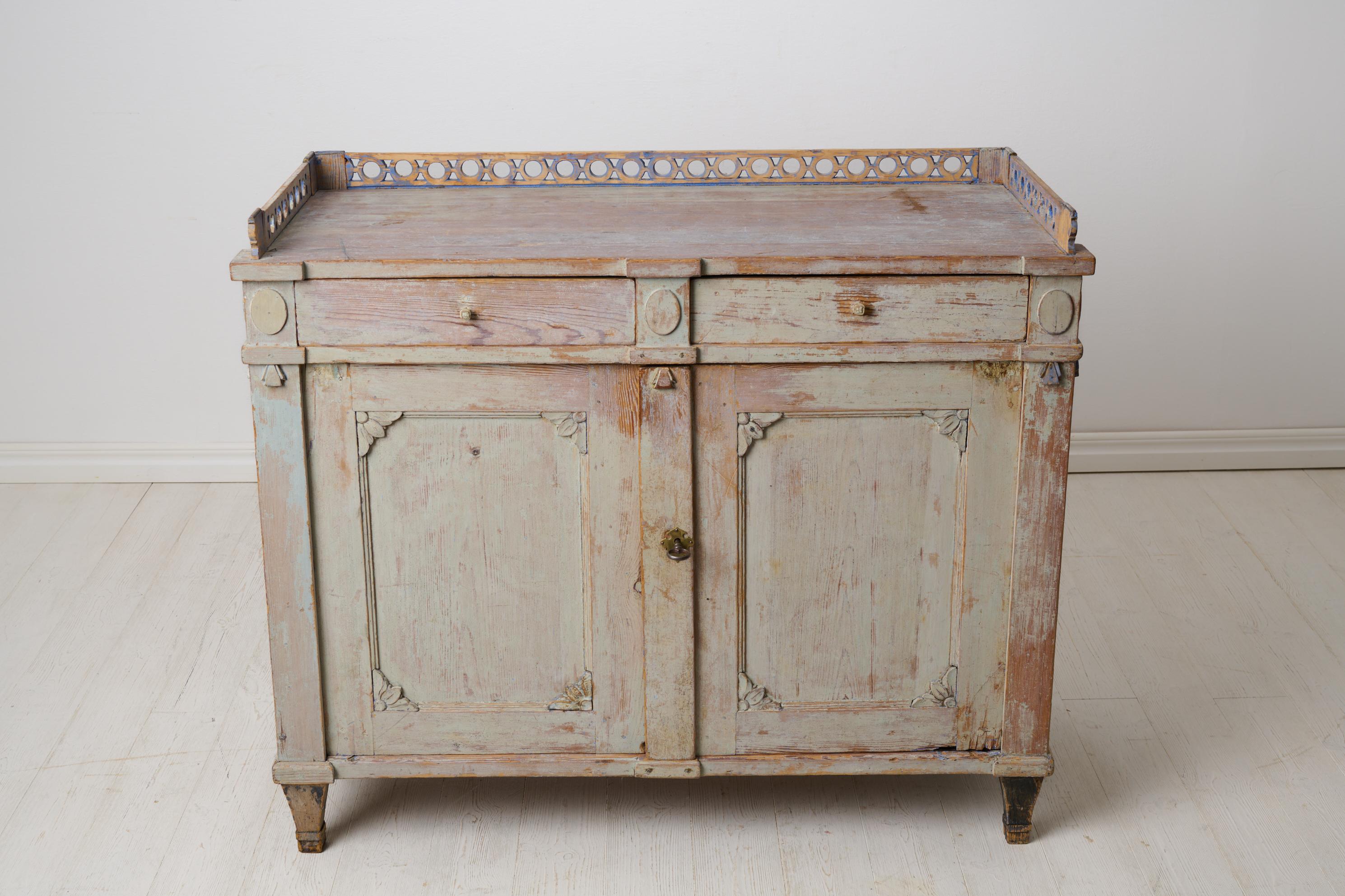 Pine Antique Swedish Gustavian Period Elegant Sideboard with Hand-Carved Decorations For Sale