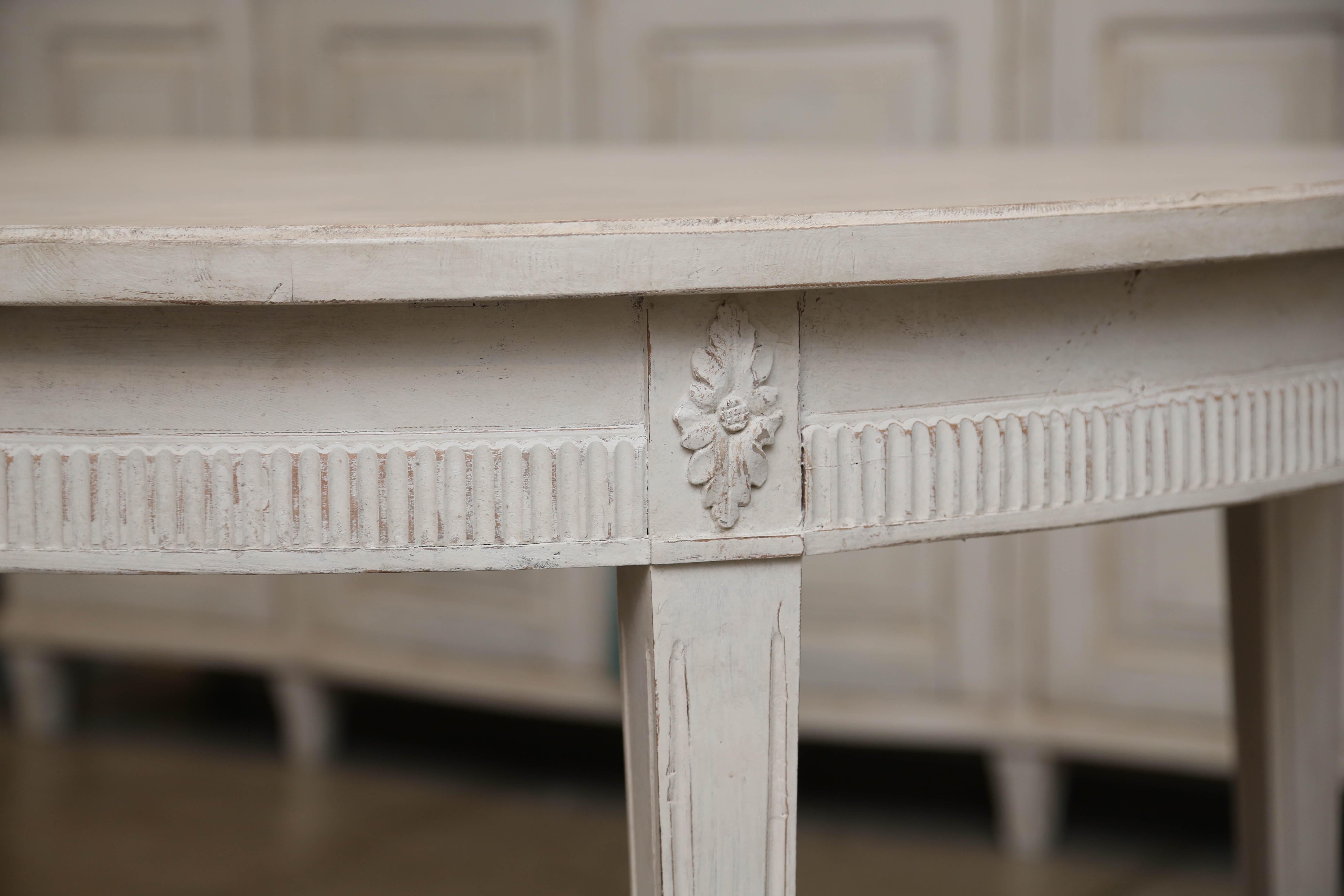 Antique Swedish Gustavian Style Large Painted Dining Table, Late 19th Century In Good Condition In West Palm Beach, FL
