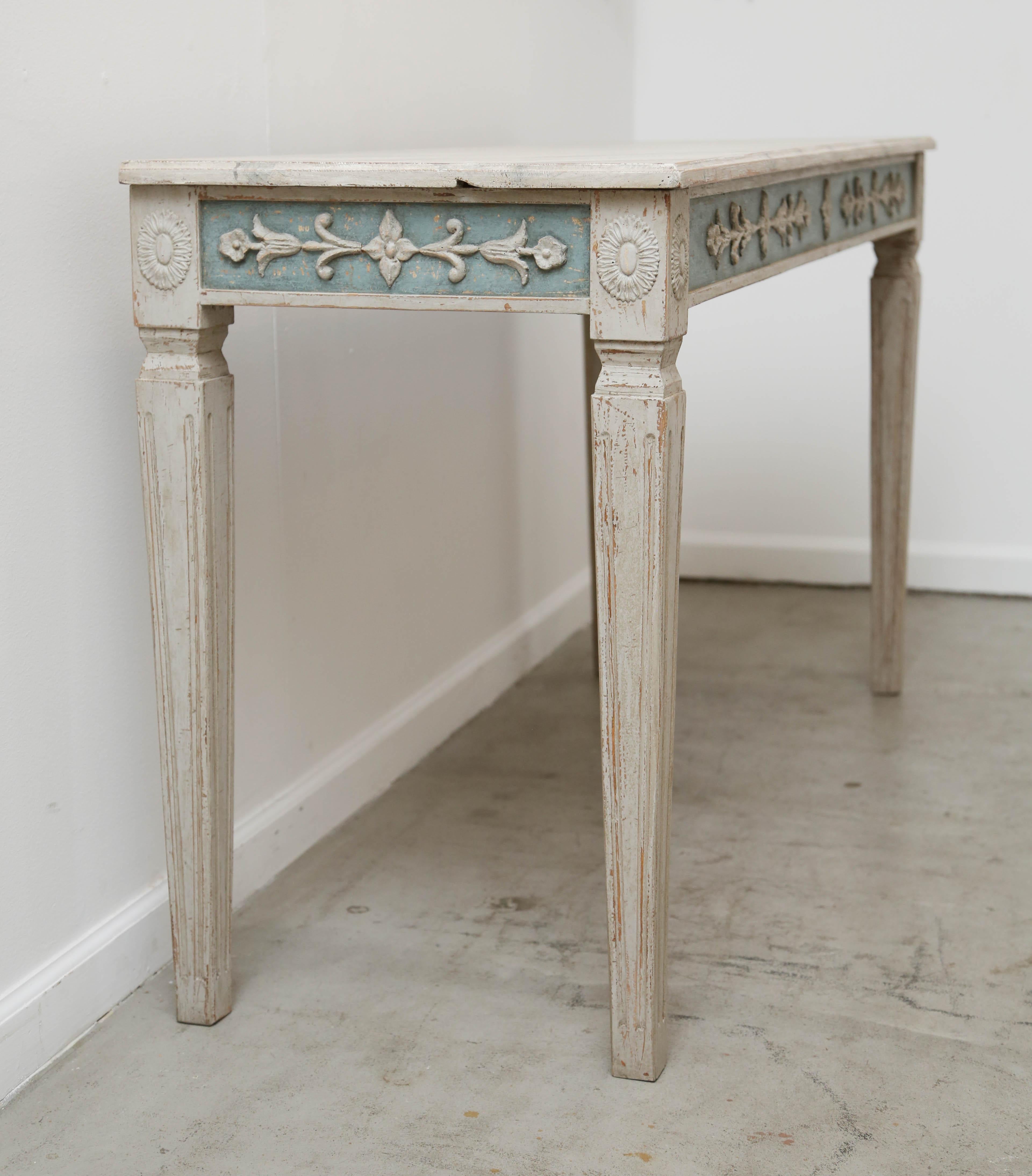 Antique Swedish Gustavian Style Painted Console Table, Late 19th Century In Good Condition In West Palm Beach, FL