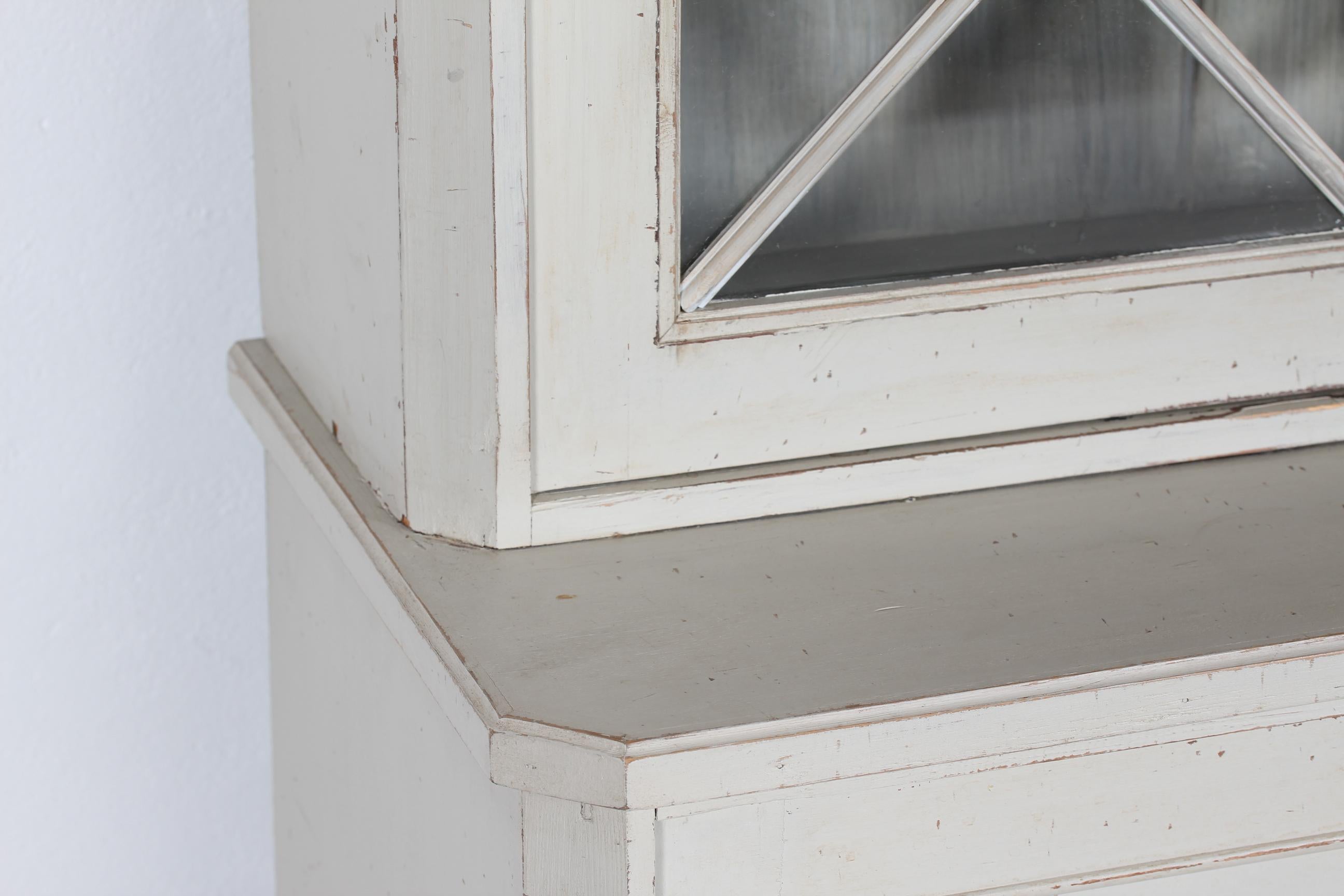 Antique Swedish Gustavian Vitrine Cabinet, Solid pine with Grey Paint 1850s 1