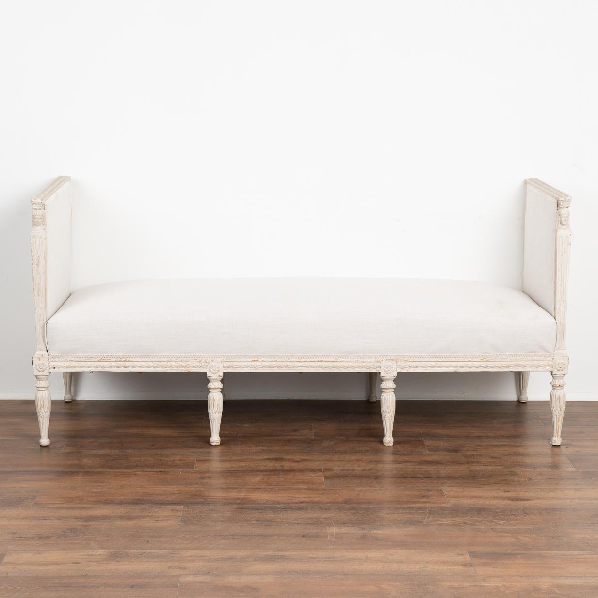Antique Swedish Gustavian White Painted Settee Sofa Bench, circa 1820-40 In Good Condition In Round Top, TX