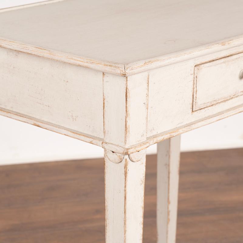 Antique Swedish Gustavian White Painted Small Side Table With Drawer For Sale 1