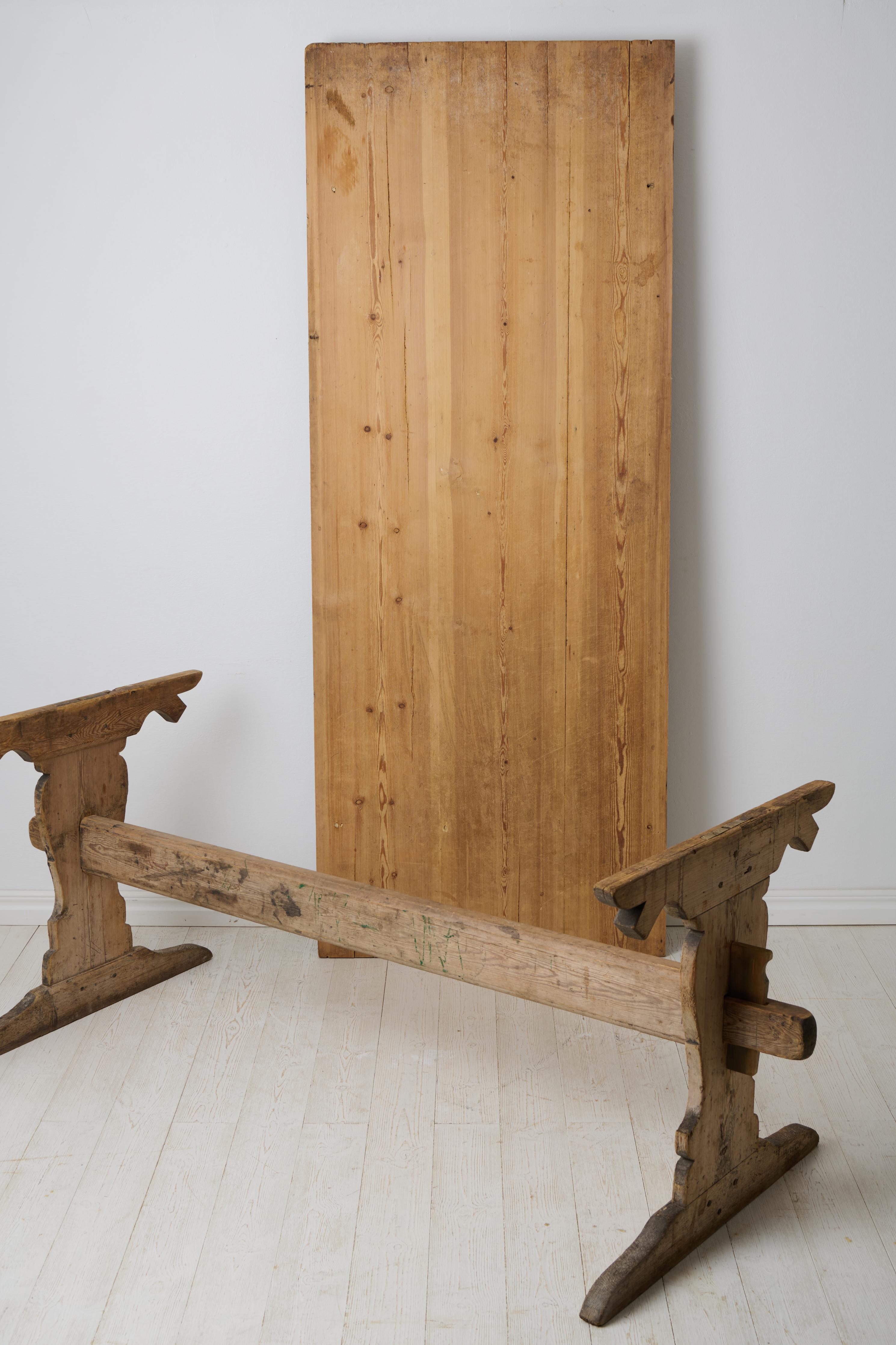 Grande table de salle à manger suédoise ancienne et authentique en pin, état d'origine en vente 3