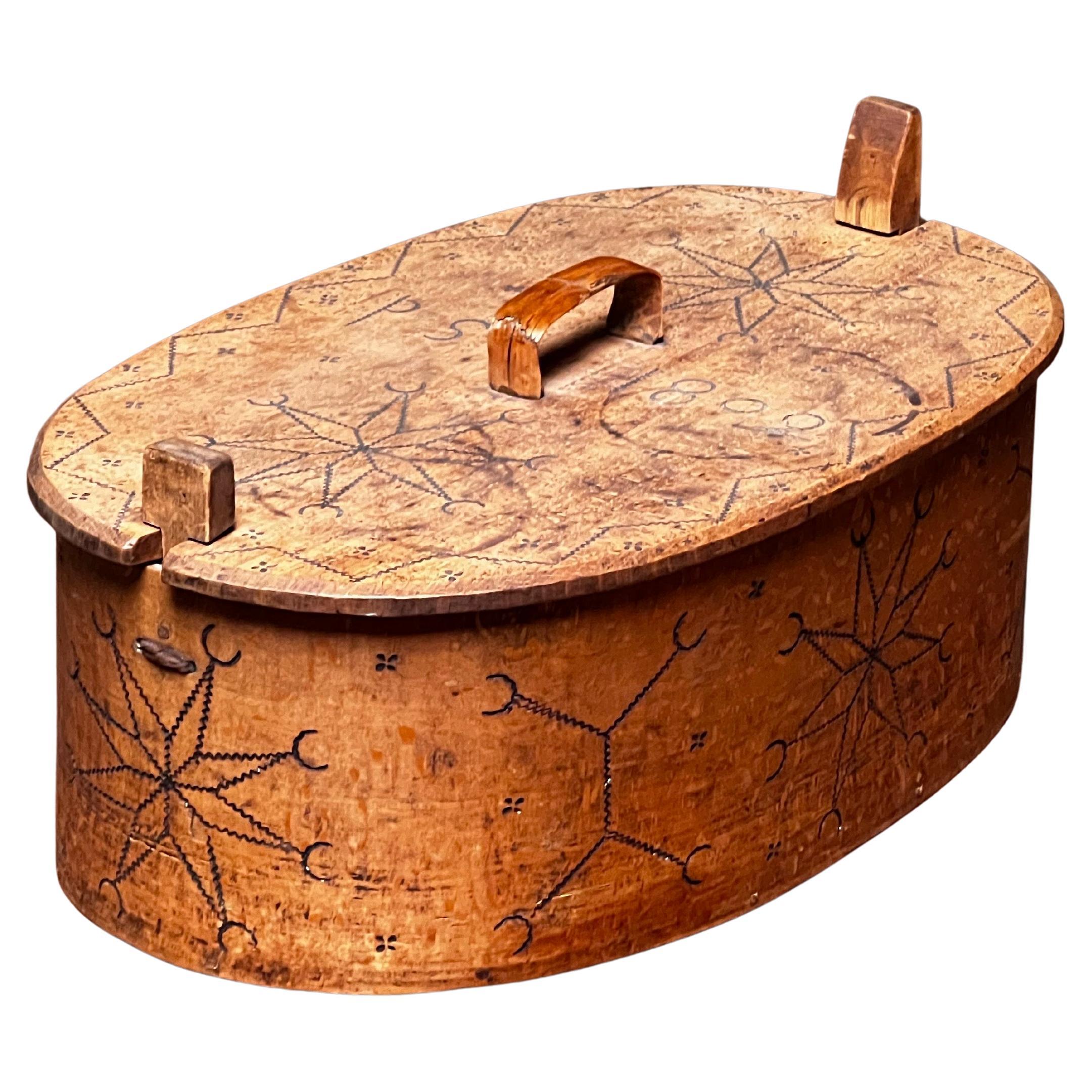 Antigua caja sueca grande de madera 1802 Artesanía popular hecha a mano