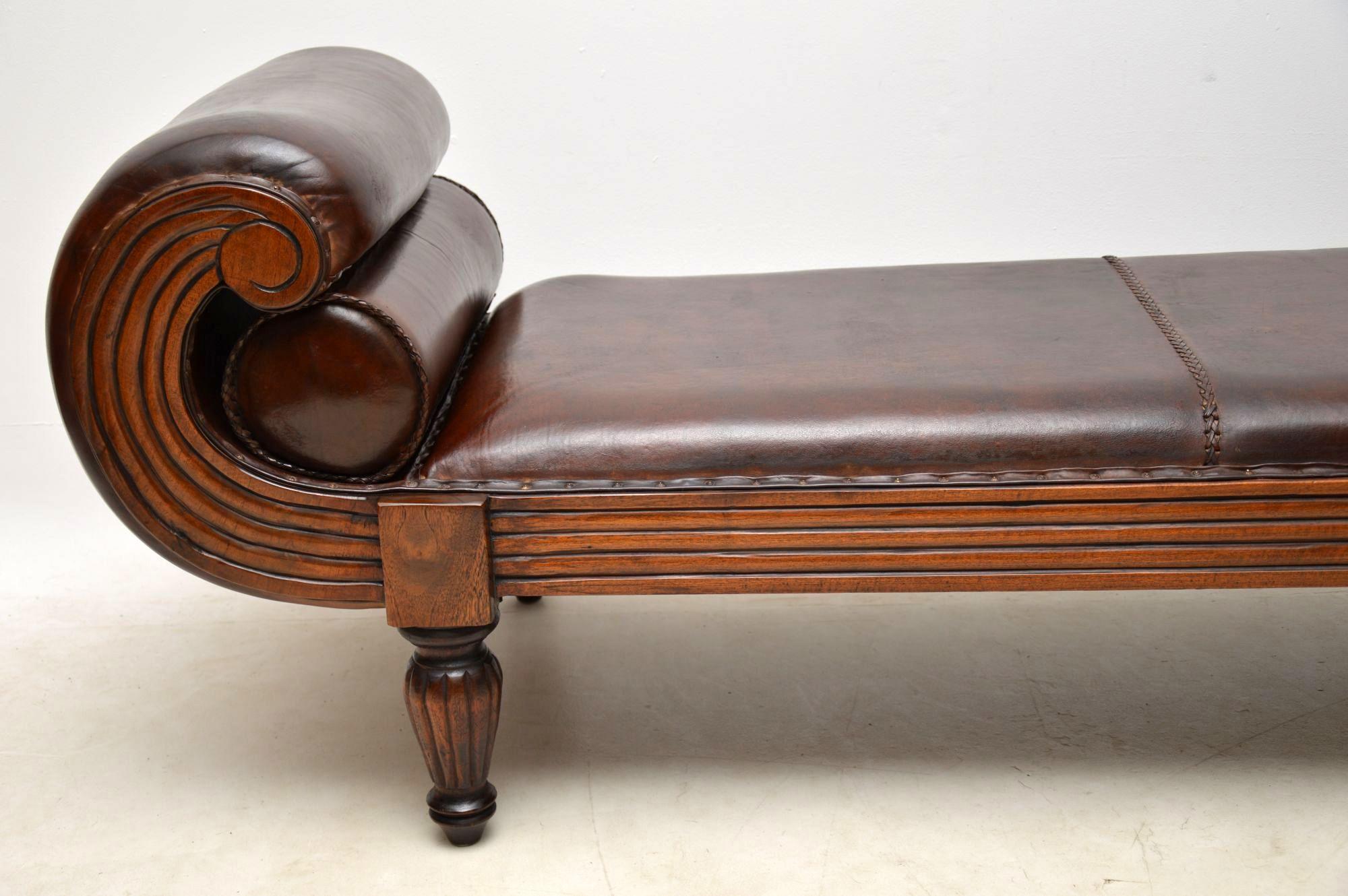 Antique Swedish Leather Chaise Lounge In Excellent Condition In London, GB