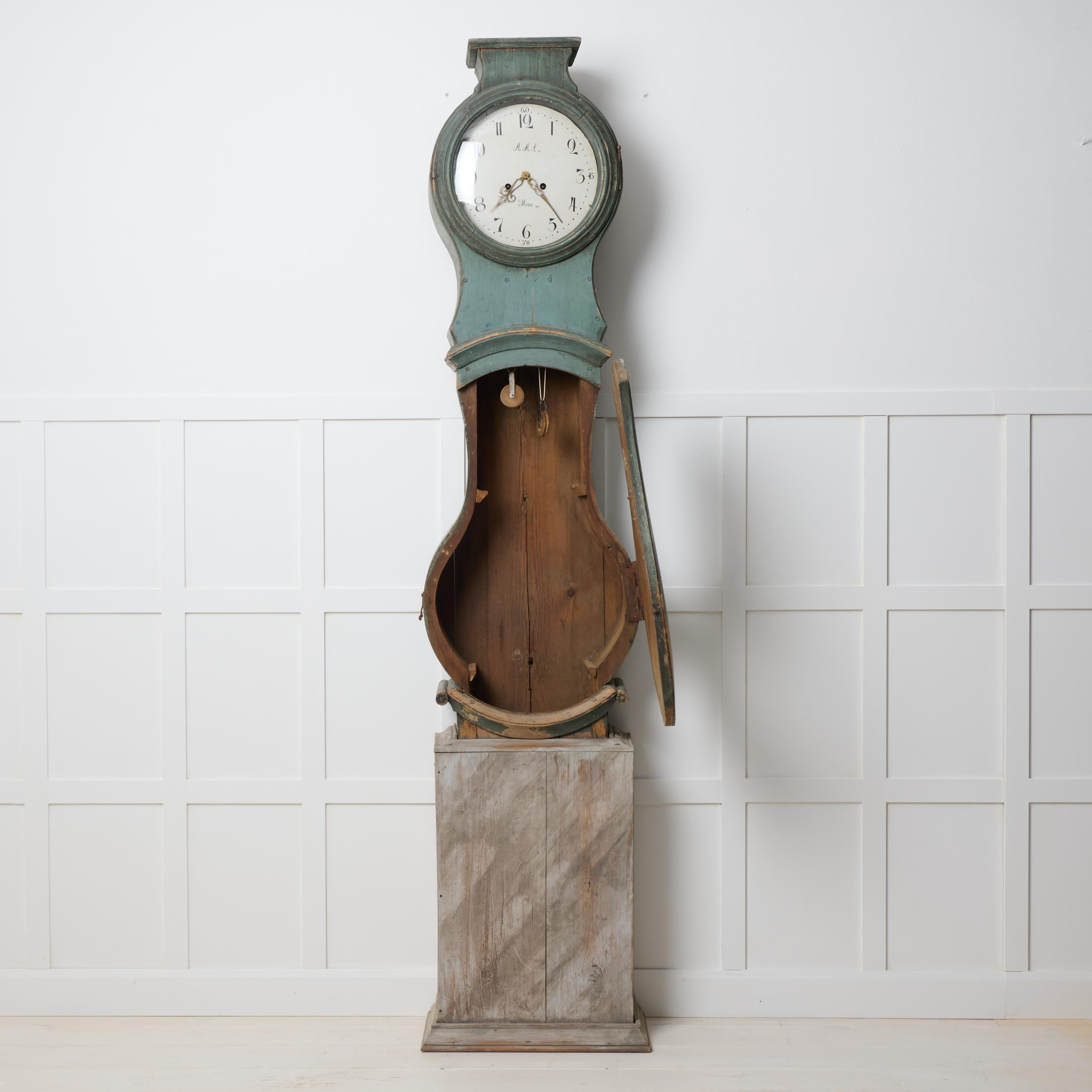 Antiguo Reloj Sueco de Caja Larga, Auténtico Hecho a Mano con Pintura Azul Original Arte popular en venta
