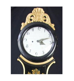 Horloge suédoise antique Mora Clocks Noir 1800s Très décorative dorée Trompe L'Oeil