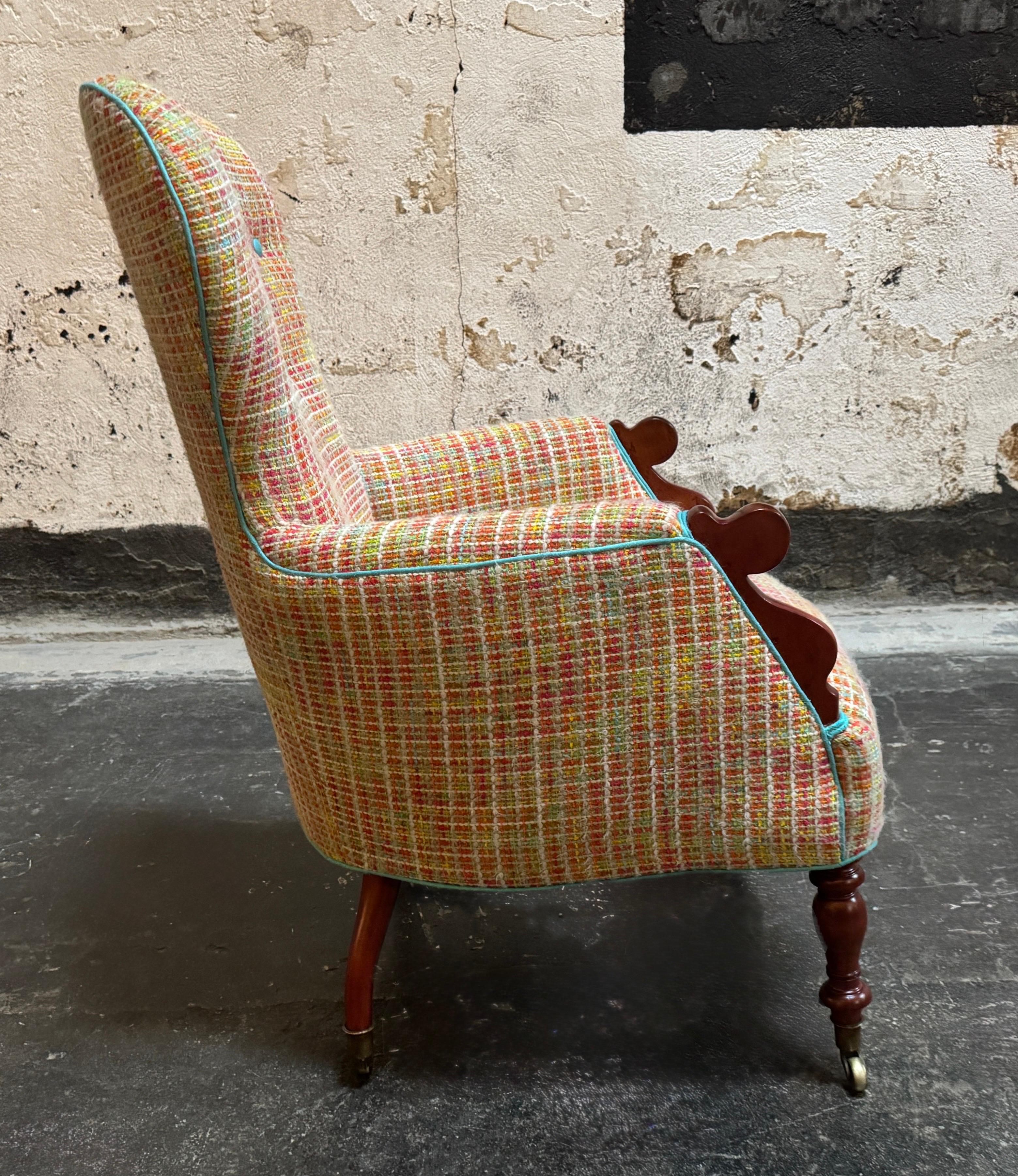 Romantique Ancienne chaise nationale suédoise de l'époque romantique - Entièrement restaurée en vente