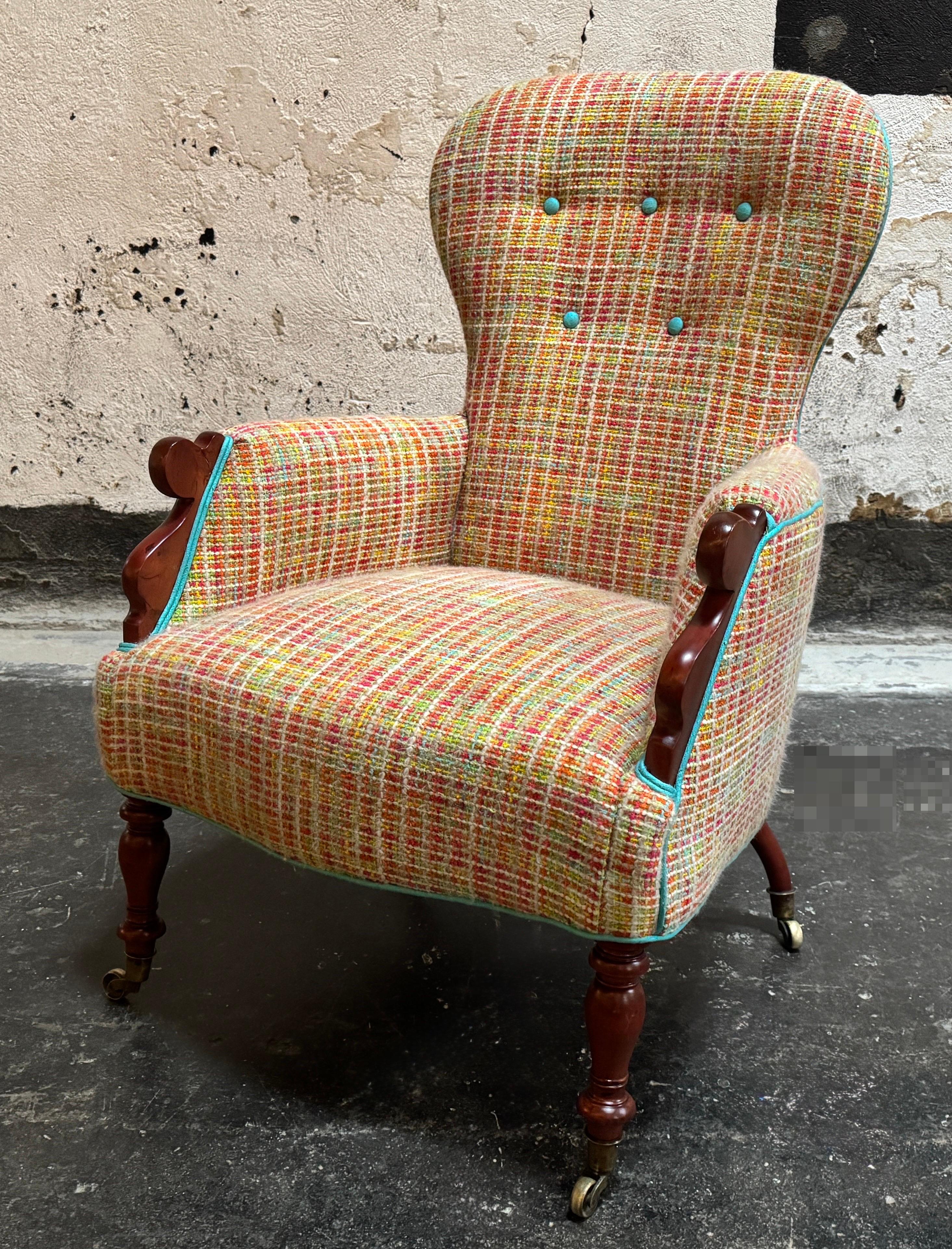 Laiton Ancienne chaise nationale suédoise de l'époque romantique - Entièrement restaurée en vente