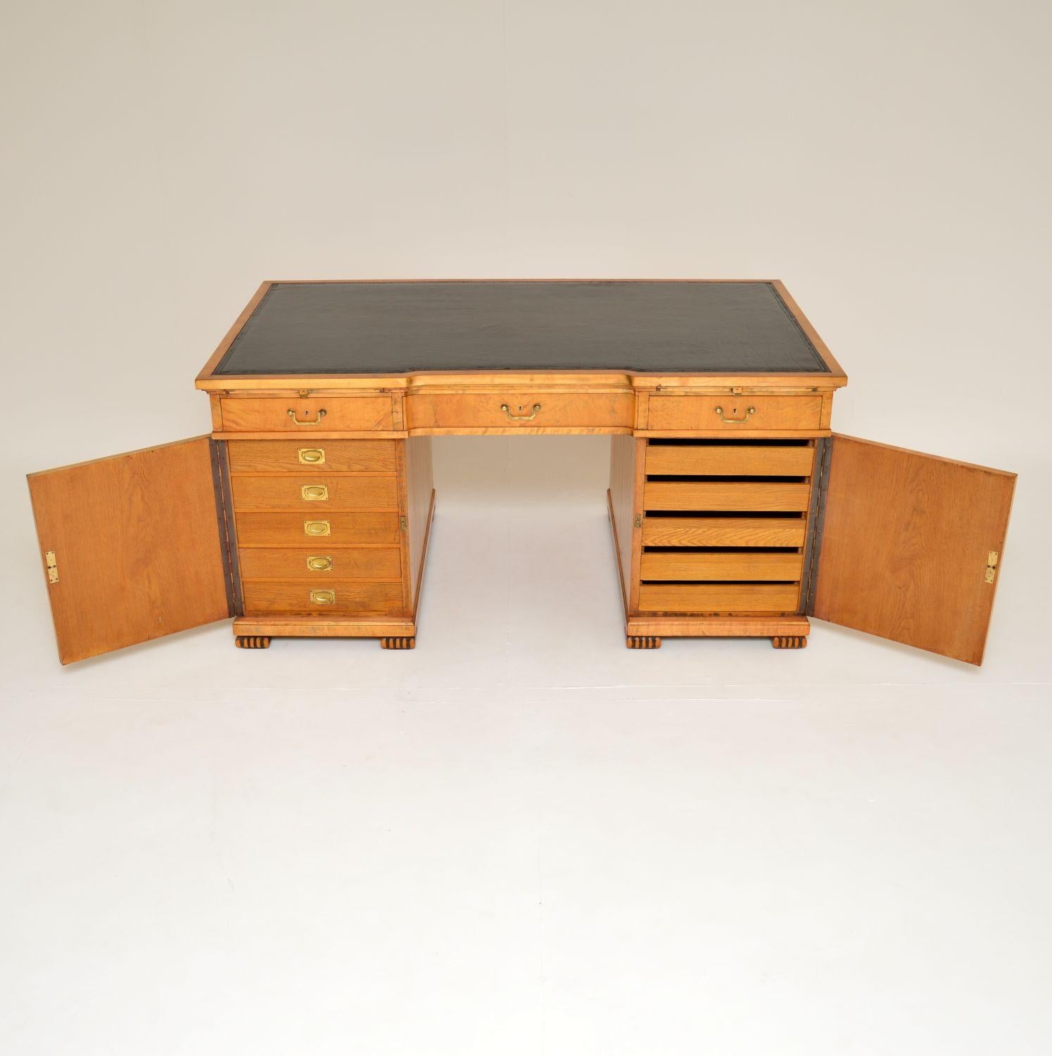 Antique Swedish Neoclassical Satin Birch Desk For Sale 1