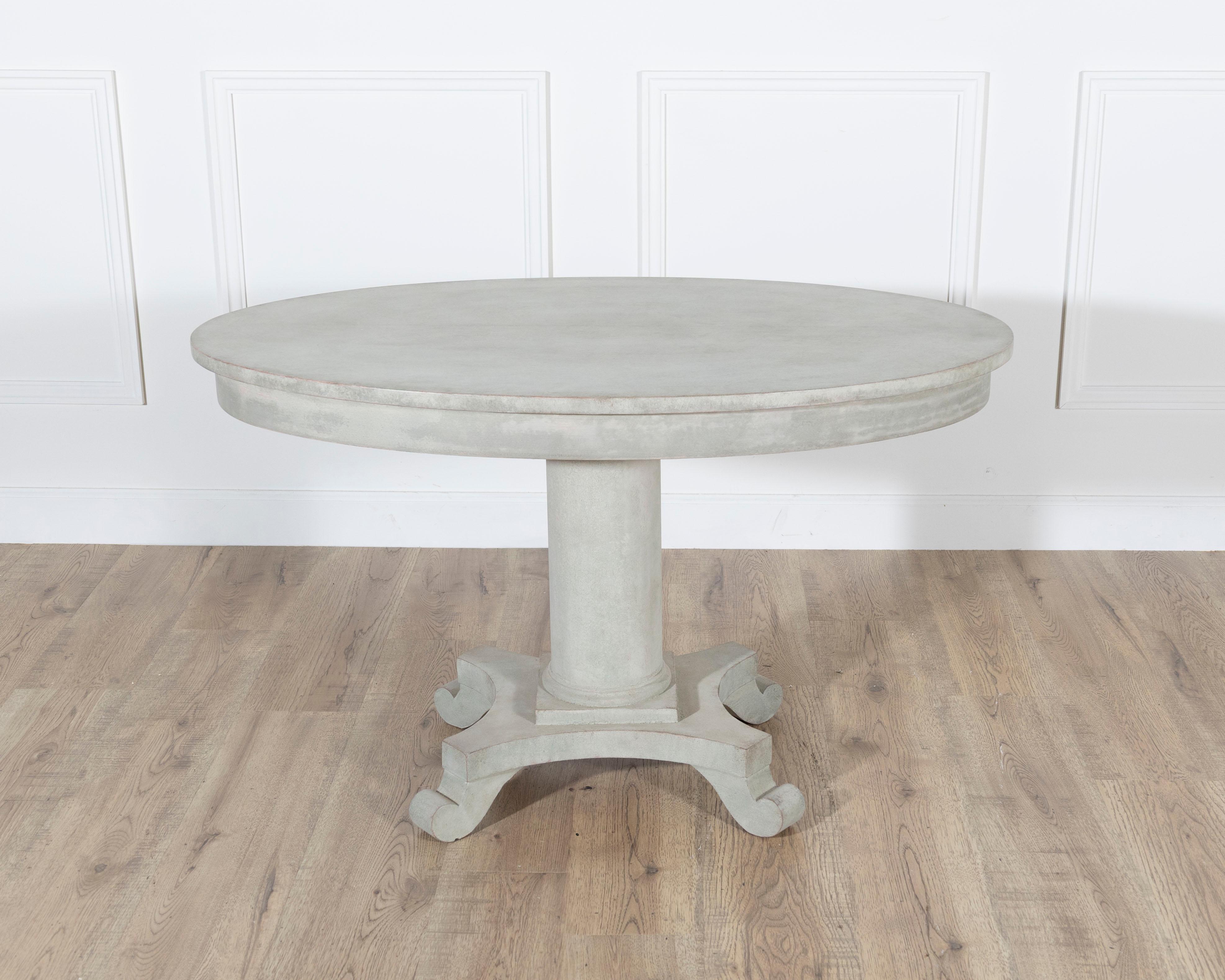 Antique Swedish Oval Painted Center Table, circa 1900–1910 For Sale 4