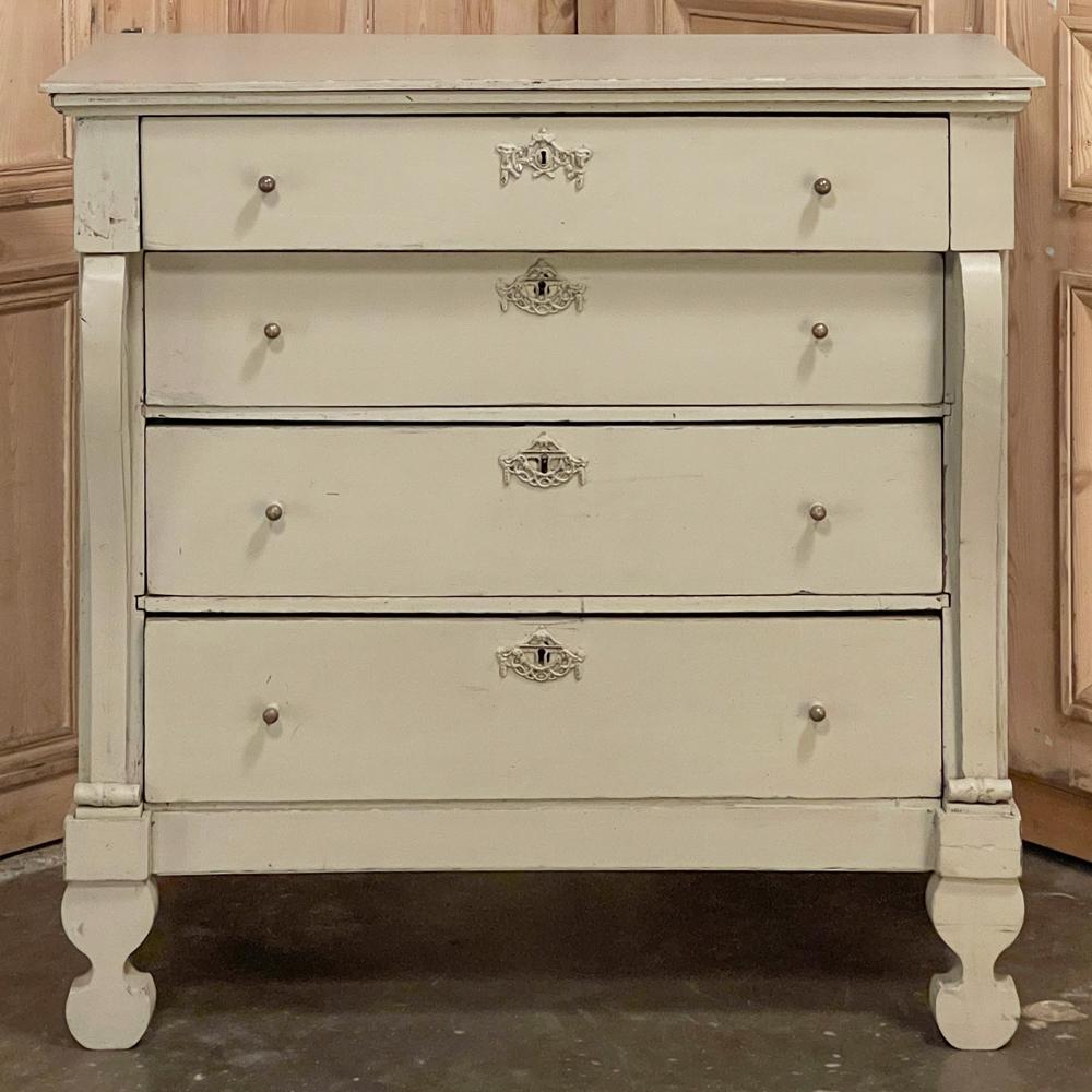Antique Swedish Painted Commode In Good Condition For Sale In Dallas, TX