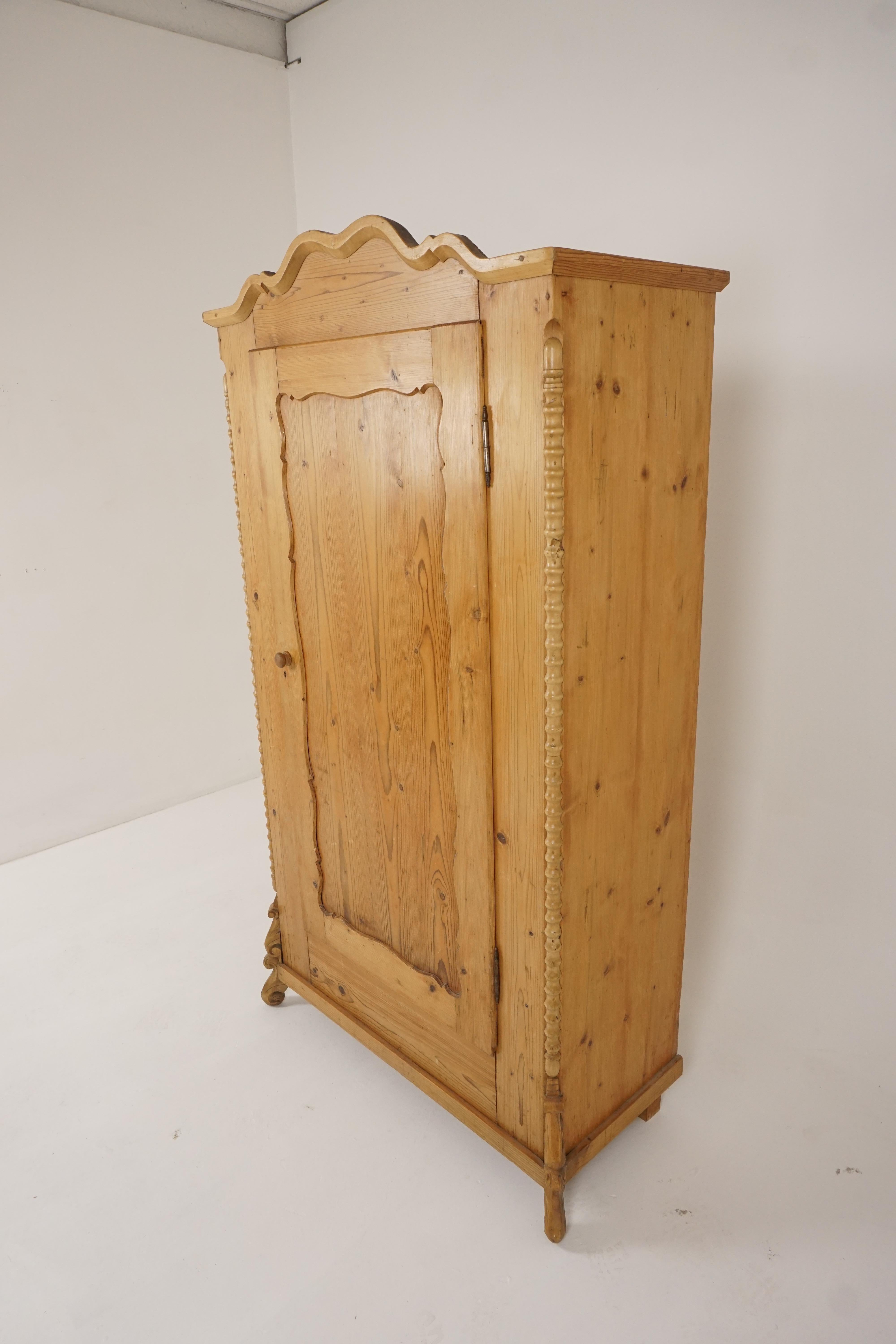 Antique Swedish Pine Armoire, Wardrobe, Closet, Sweden 1880, B2166 In Good Condition In Vancouver, BC