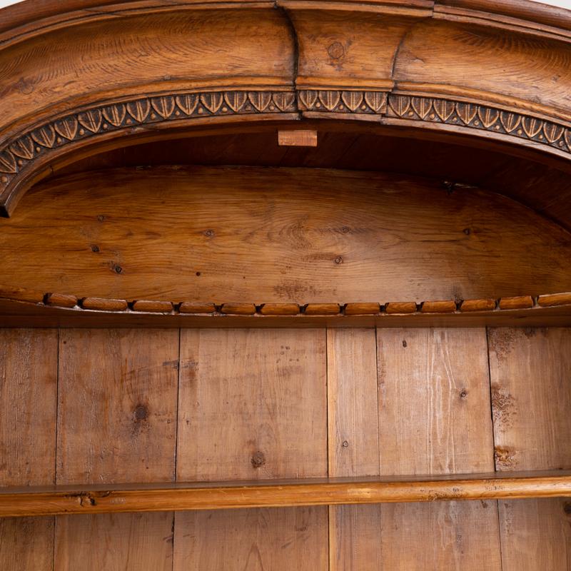 Antike schwedische Kiefer Kabinett Cupboard aus frühen 1800's im Angebot 1