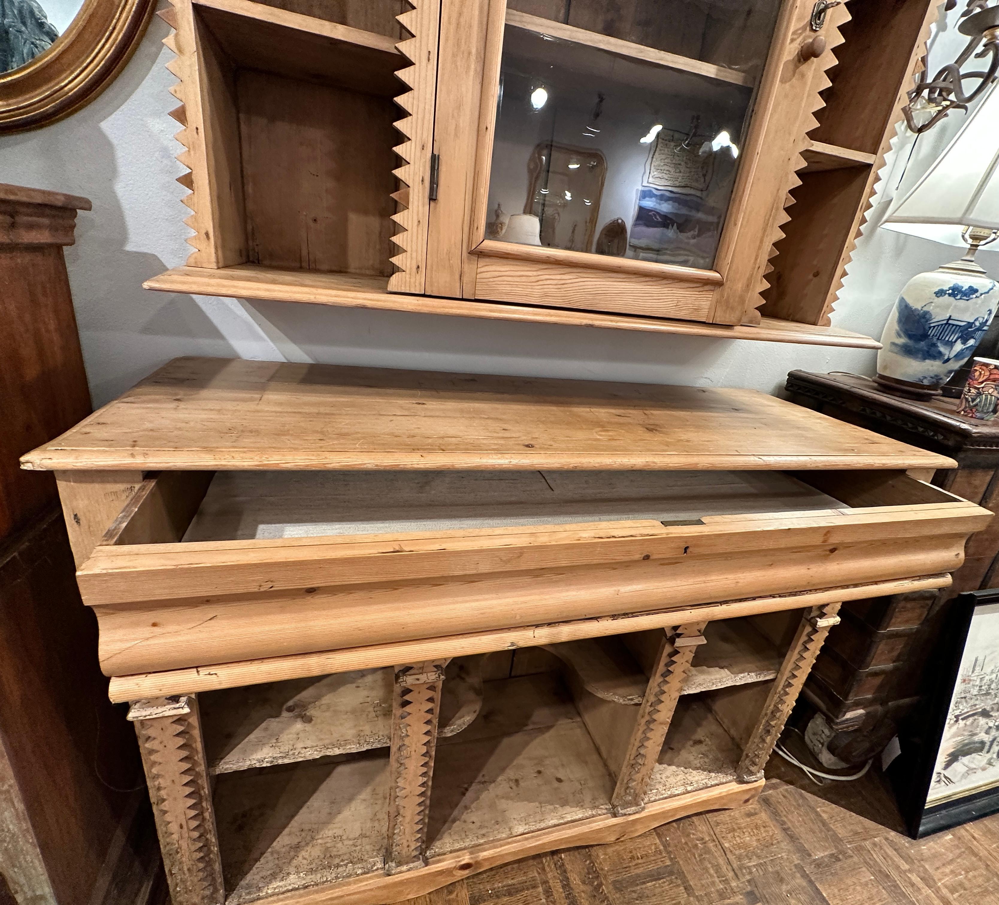 Fin du XIXe siècle Antique Swedish Pine Cupboard Cabinet  en vente