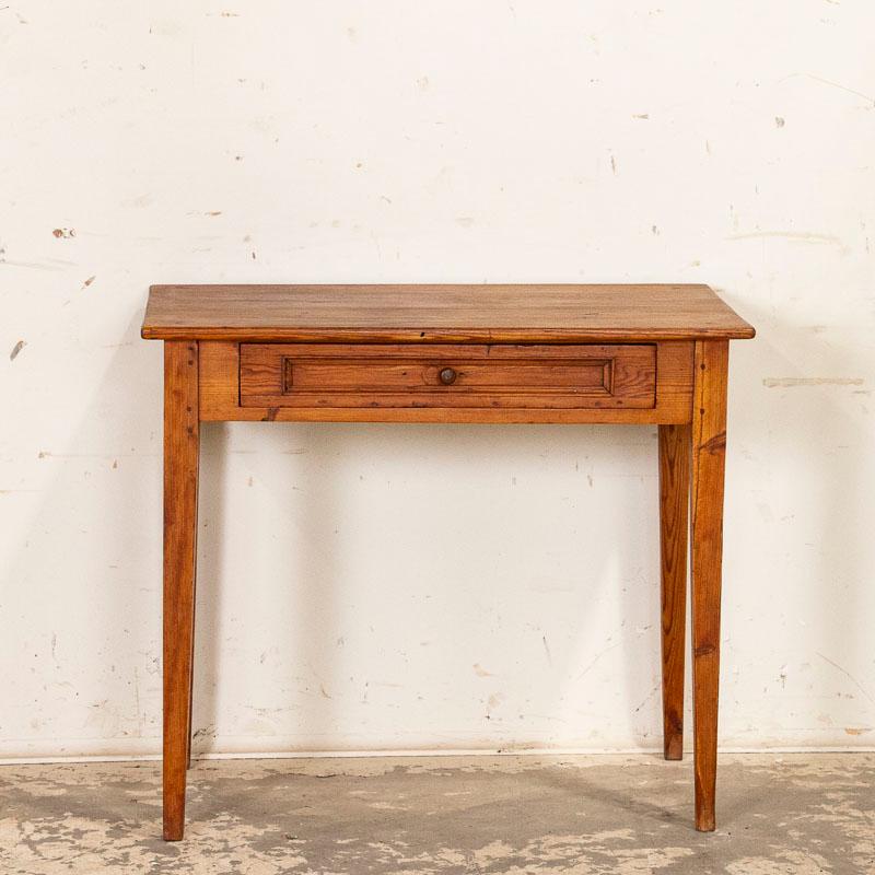 Antique Swedish Pine Side Table with Tapered Legs In Good Condition In Round Top, TX