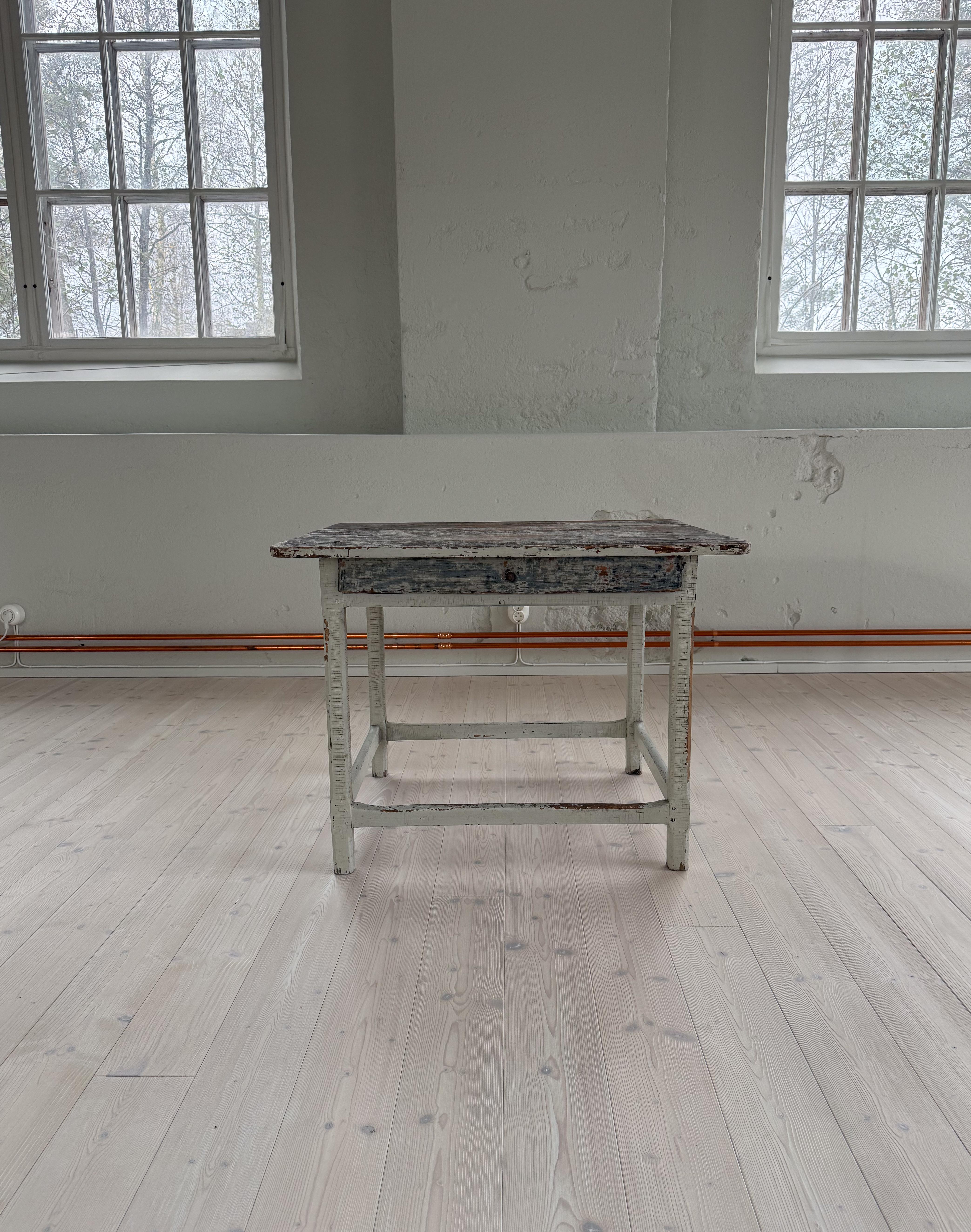 Primitif Ancienne table suédoise primitive d'art populaire du 19e siècle en vente