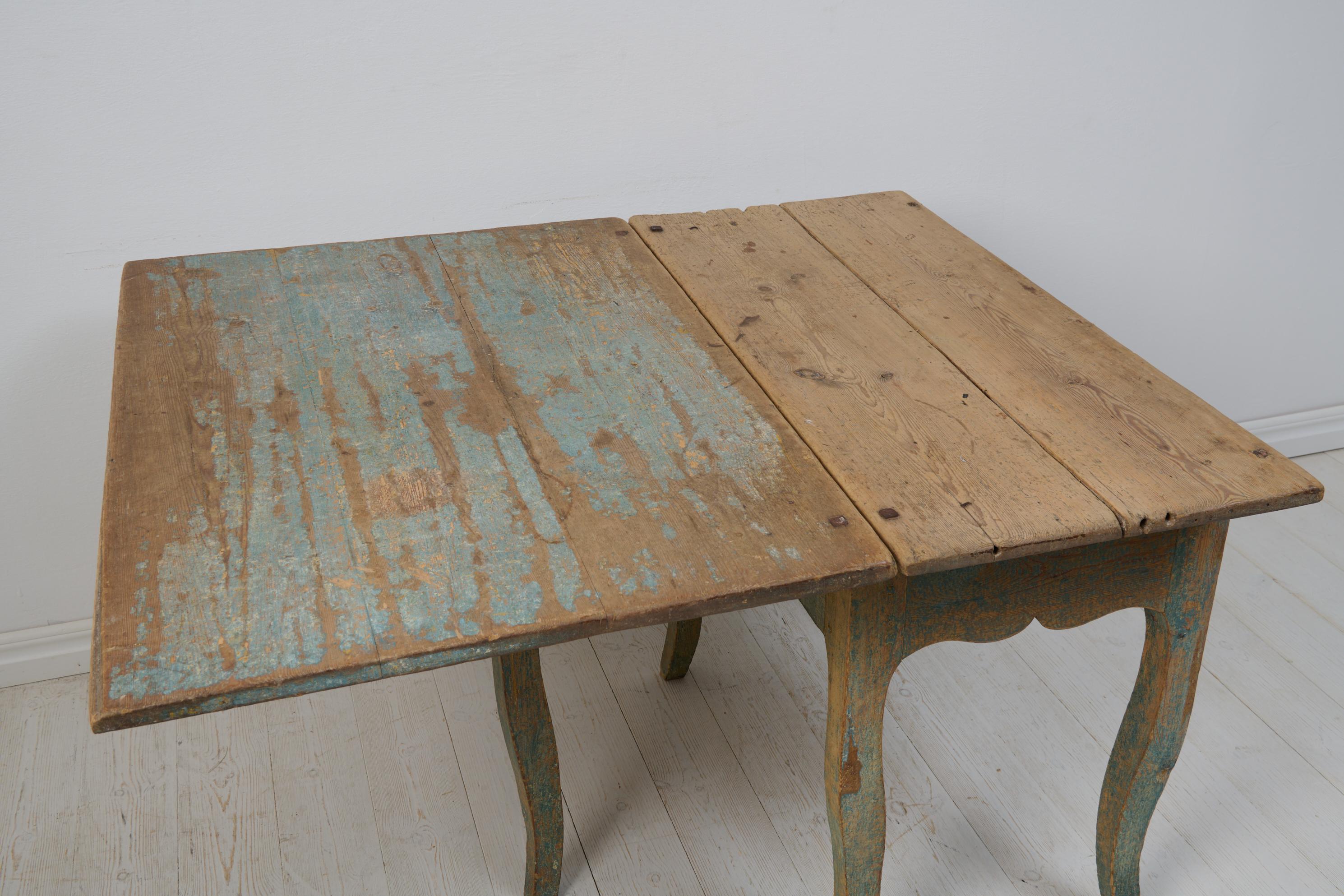 Antique Swedish Rococo Rustic Charming Pine Drop-Leaf Table For Sale 1