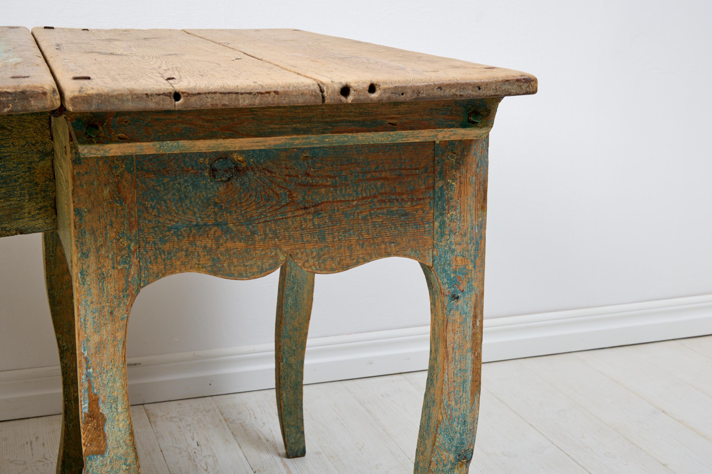 Antique Swedish Rococo Rustic Charming Pine Drop-Leaf Table For Sale 4