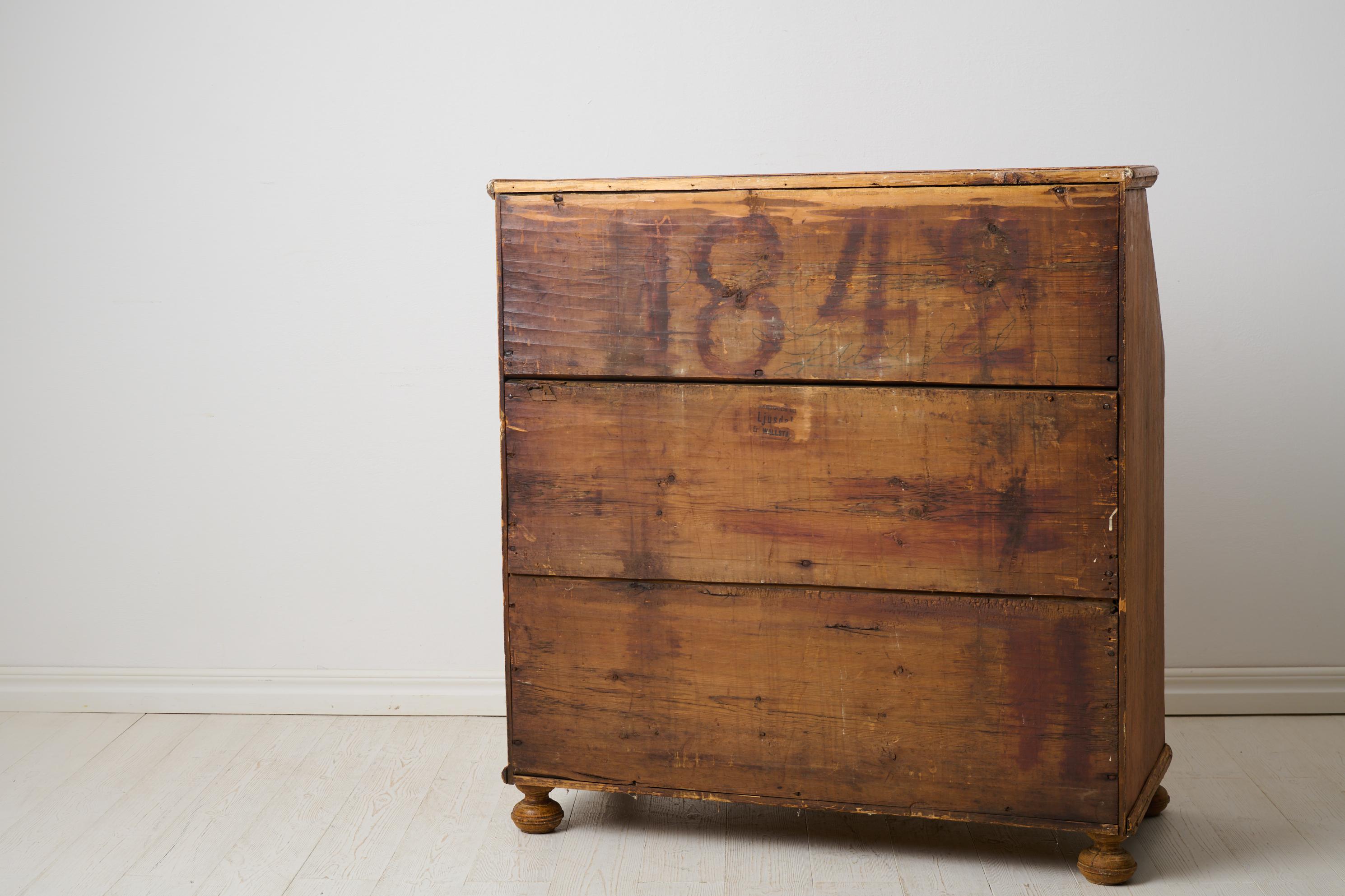 Ancien bureau secrétaire suédois, meuble de campagne fait à la main avec peinture d'origine en vente 1