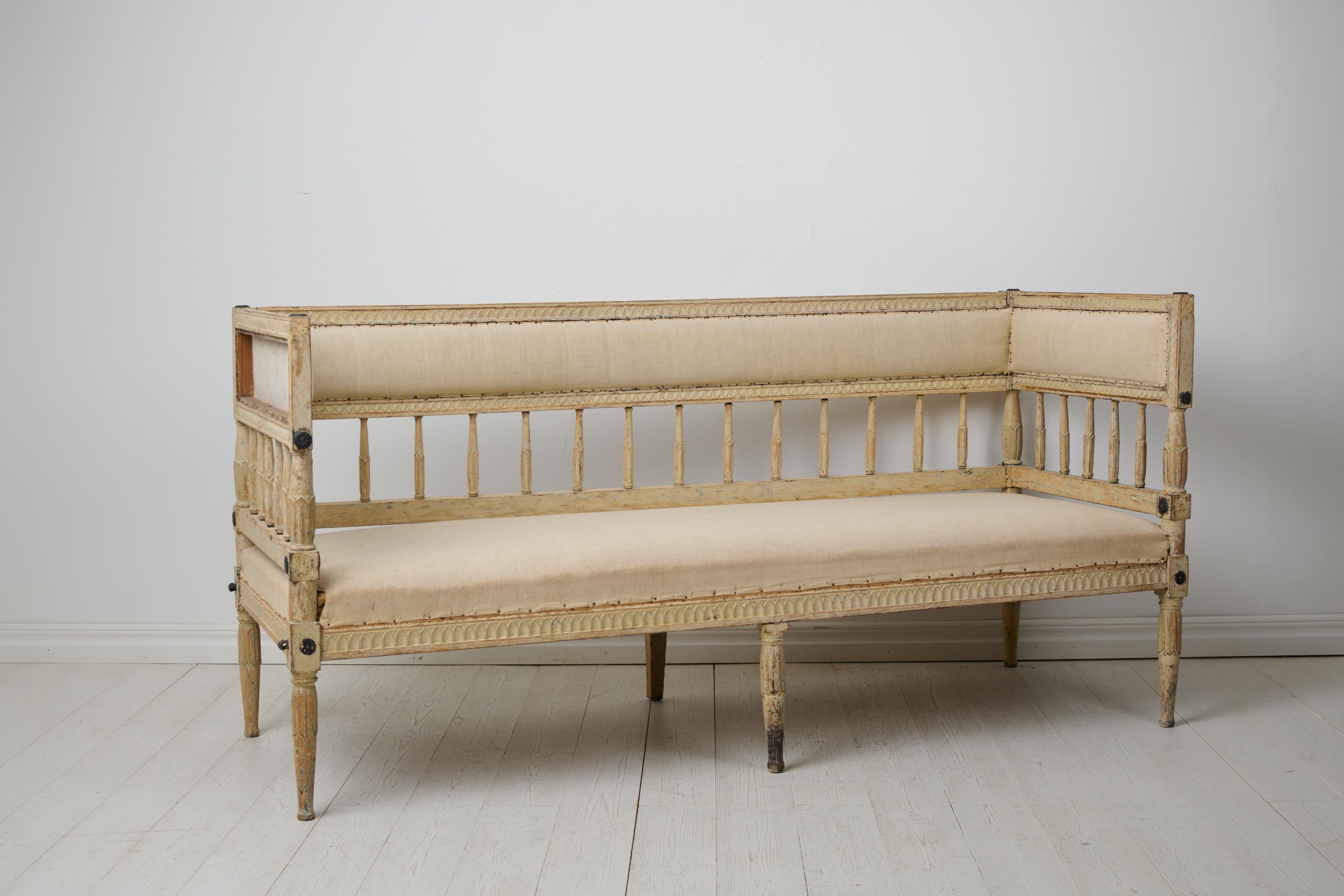 Fait main Sofa suédois ancien de la période gustavienne, fabriqué à la main à la fin des années 1700 en vente