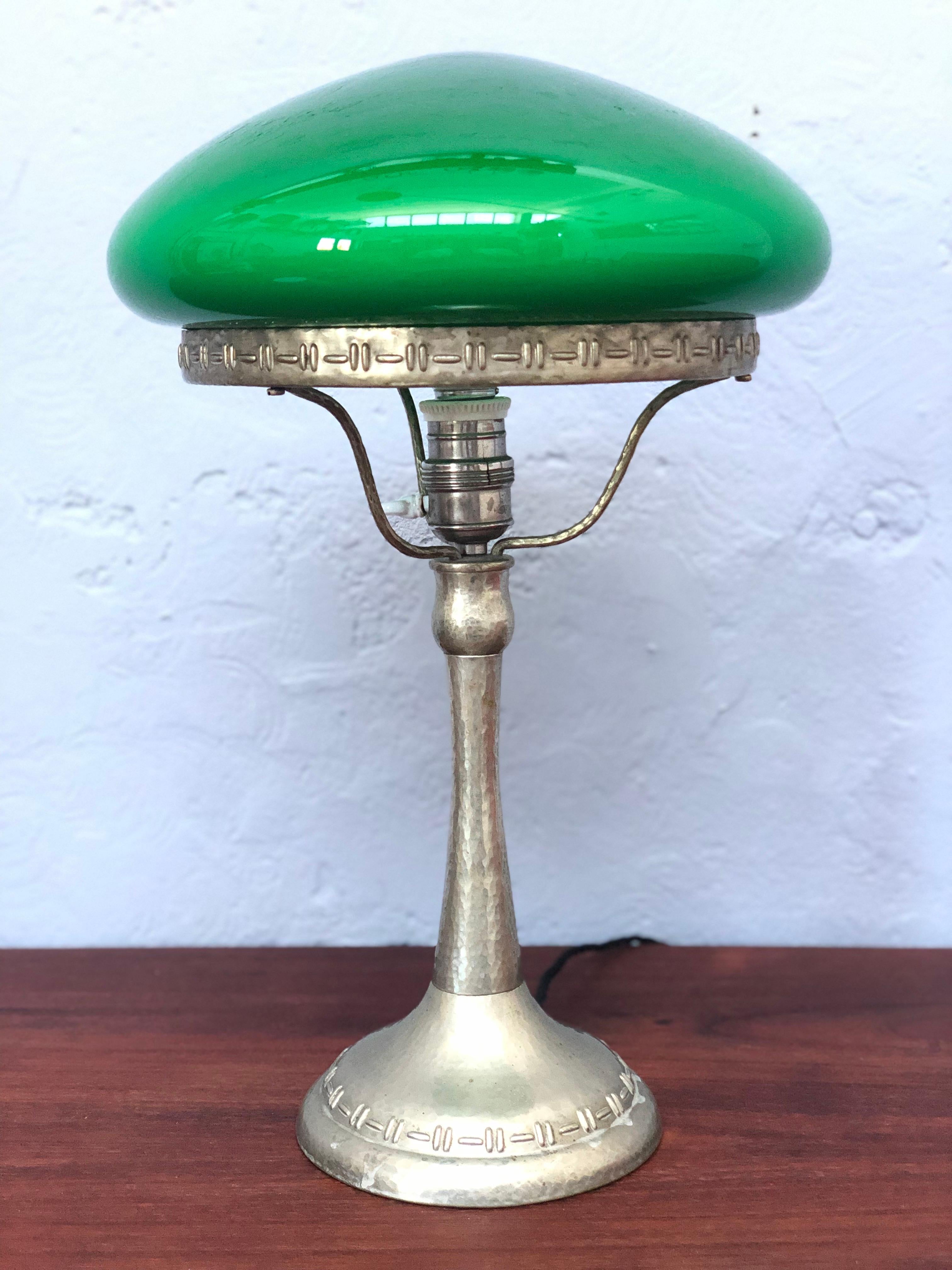 Antike schwedische Strindberg-Tischlampe aus vernickeltem Silber im Angebot 9