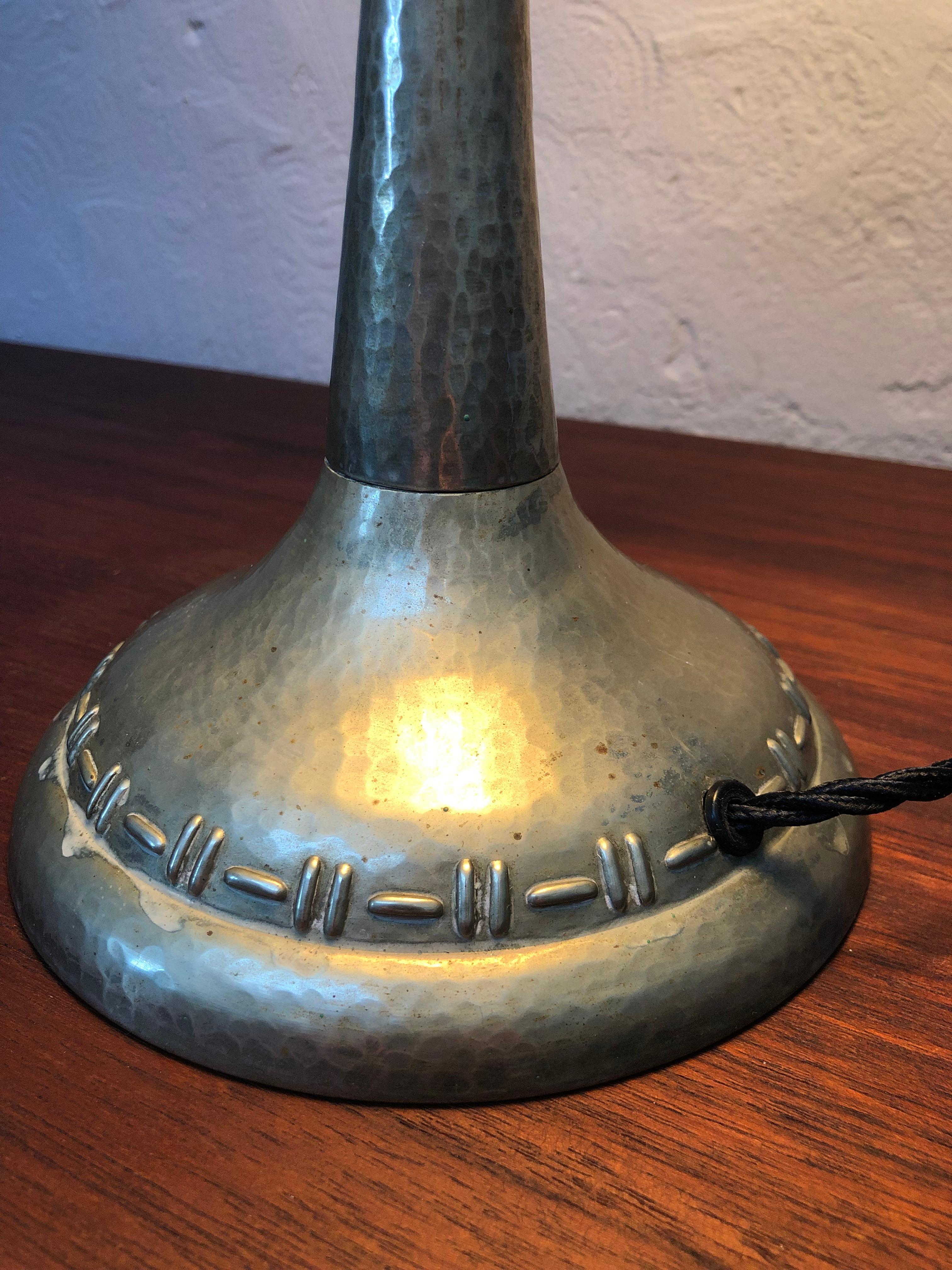 Early 20th Century Antique Swedish Strindberg Table Lamp in Nickel Plated Silver For Sale