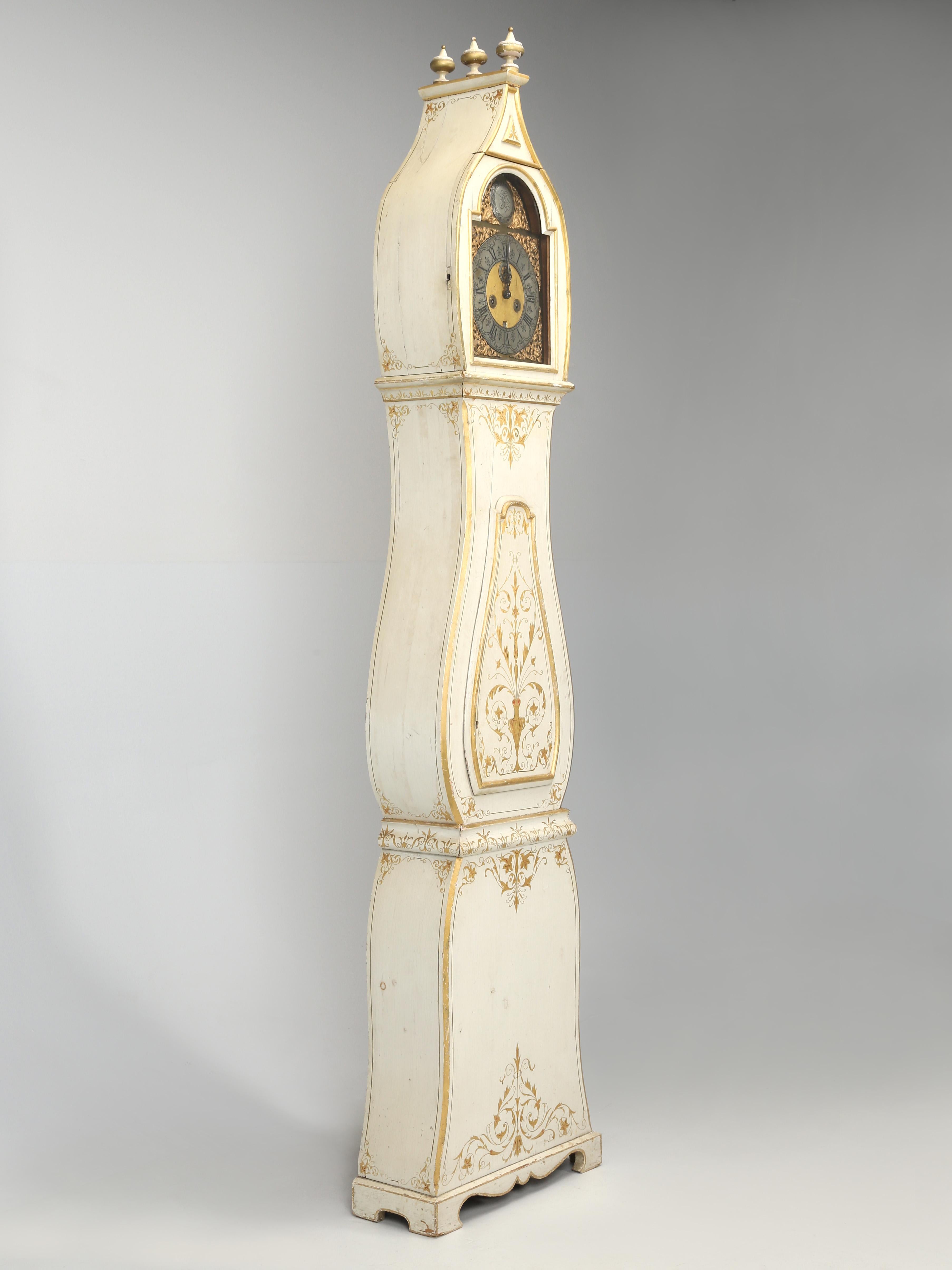 Spectacular antique Gustavian style Swedish grandfather clock, tall case clock, or more commonly referred to as a Mora clock. They were made during the late 1700’s to the mid-1800’s and they just have a certain look about them. Kind of hard to put