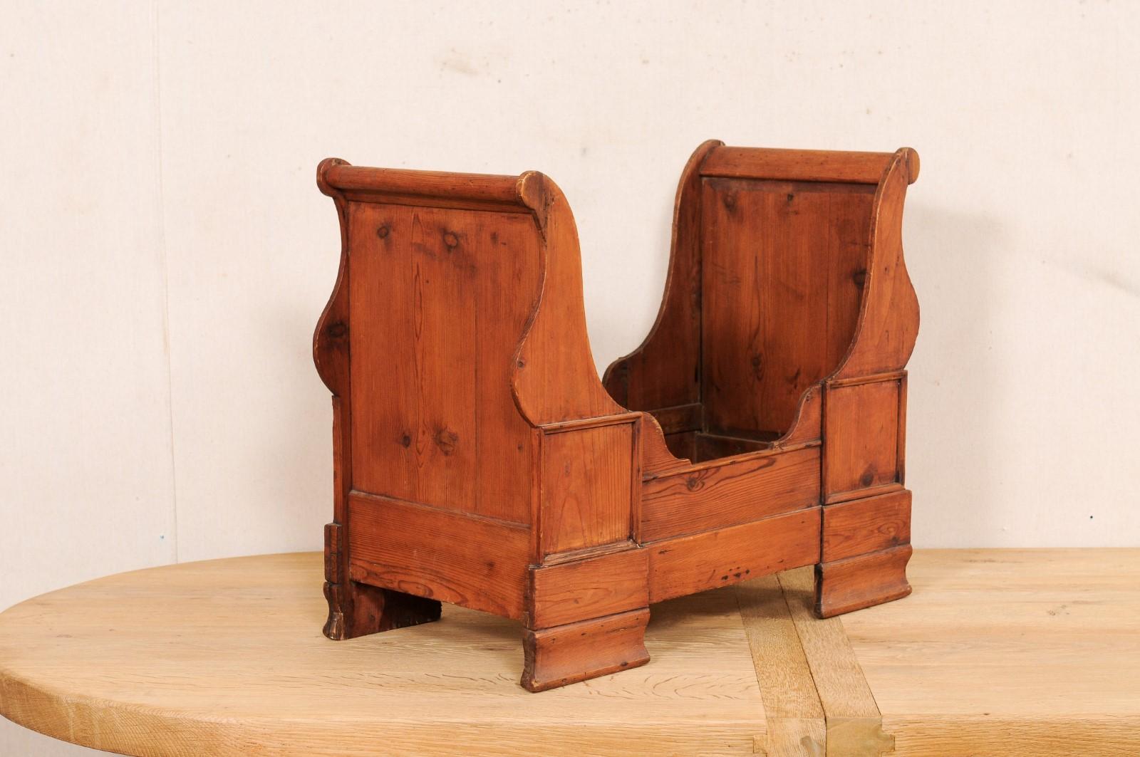 Antique Swedish Wood-Carved Sleigh Dog Bed (For the Pampered Pooch or Kitty!)  For Sale 5