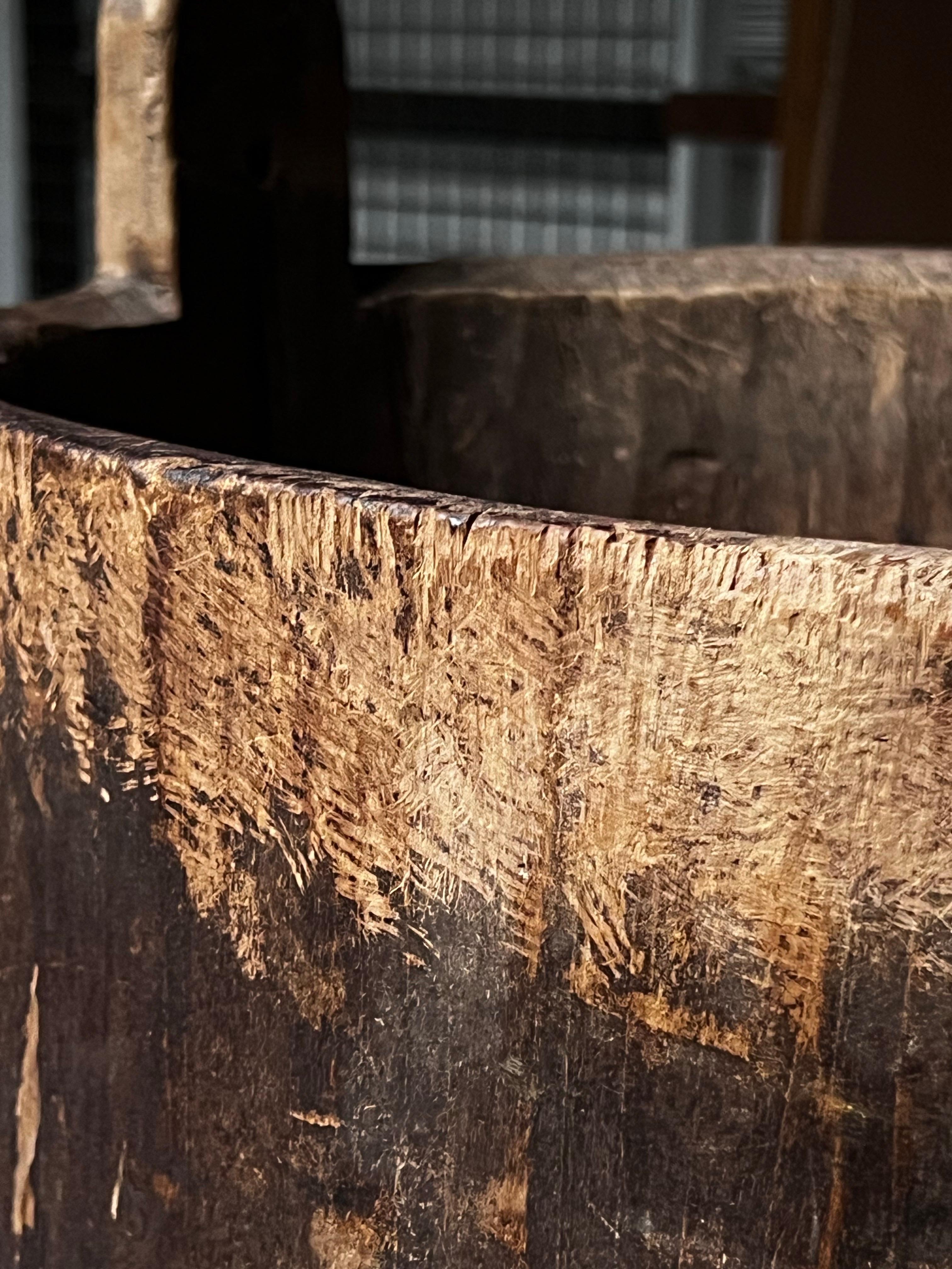 Antiguo barril sueco de madera de principios de 1800 Hecho a mano Artesanía popular gran estado en venta 8