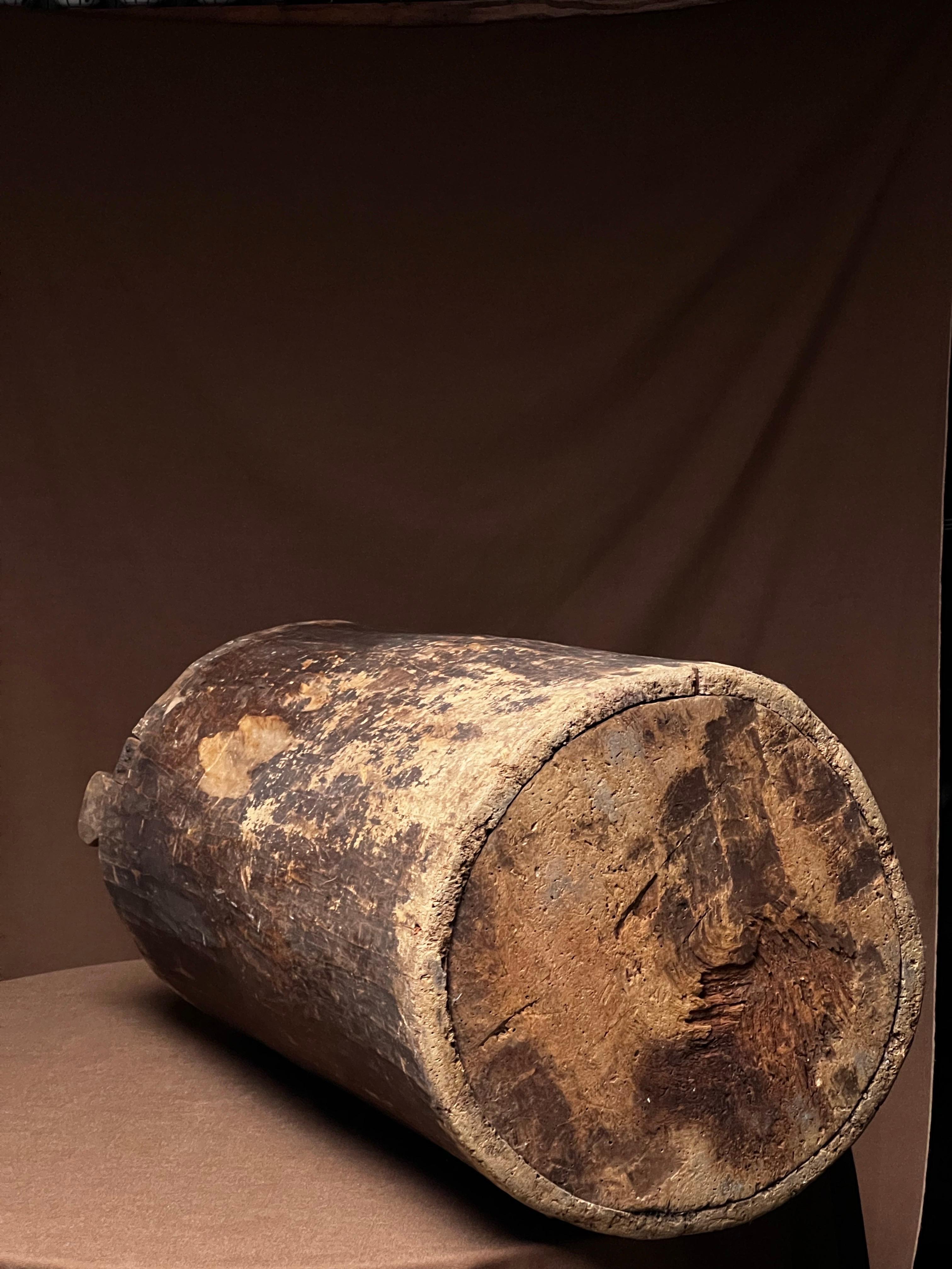 Antiguo barril sueco de madera de principios de 1800 Hecho a mano Artesanía popular gran estado en venta 2