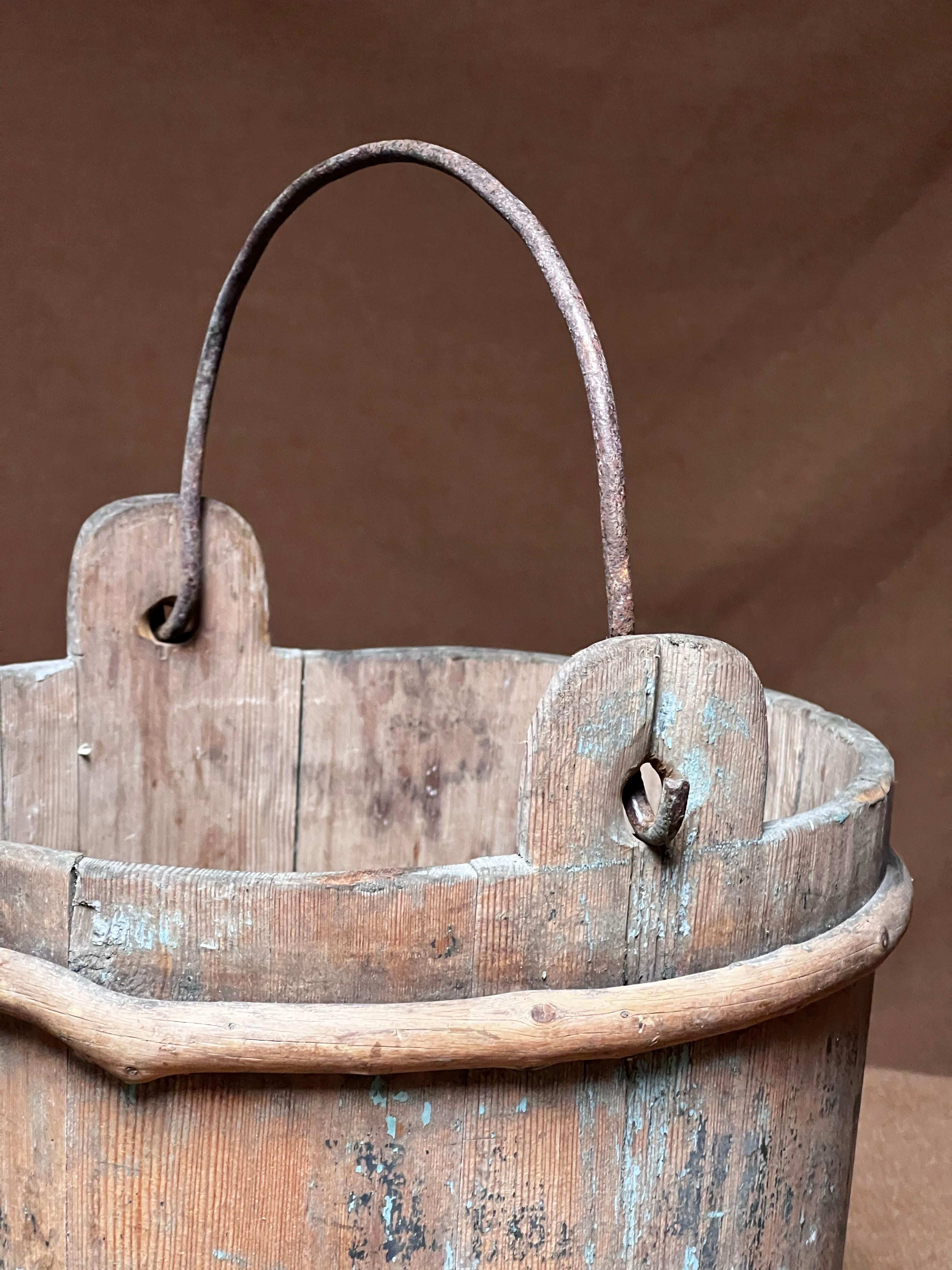 Hand-Crafted Antique Swedish Wooden basket 1800's painted in blue tones Handmade Folk Craft For Sale