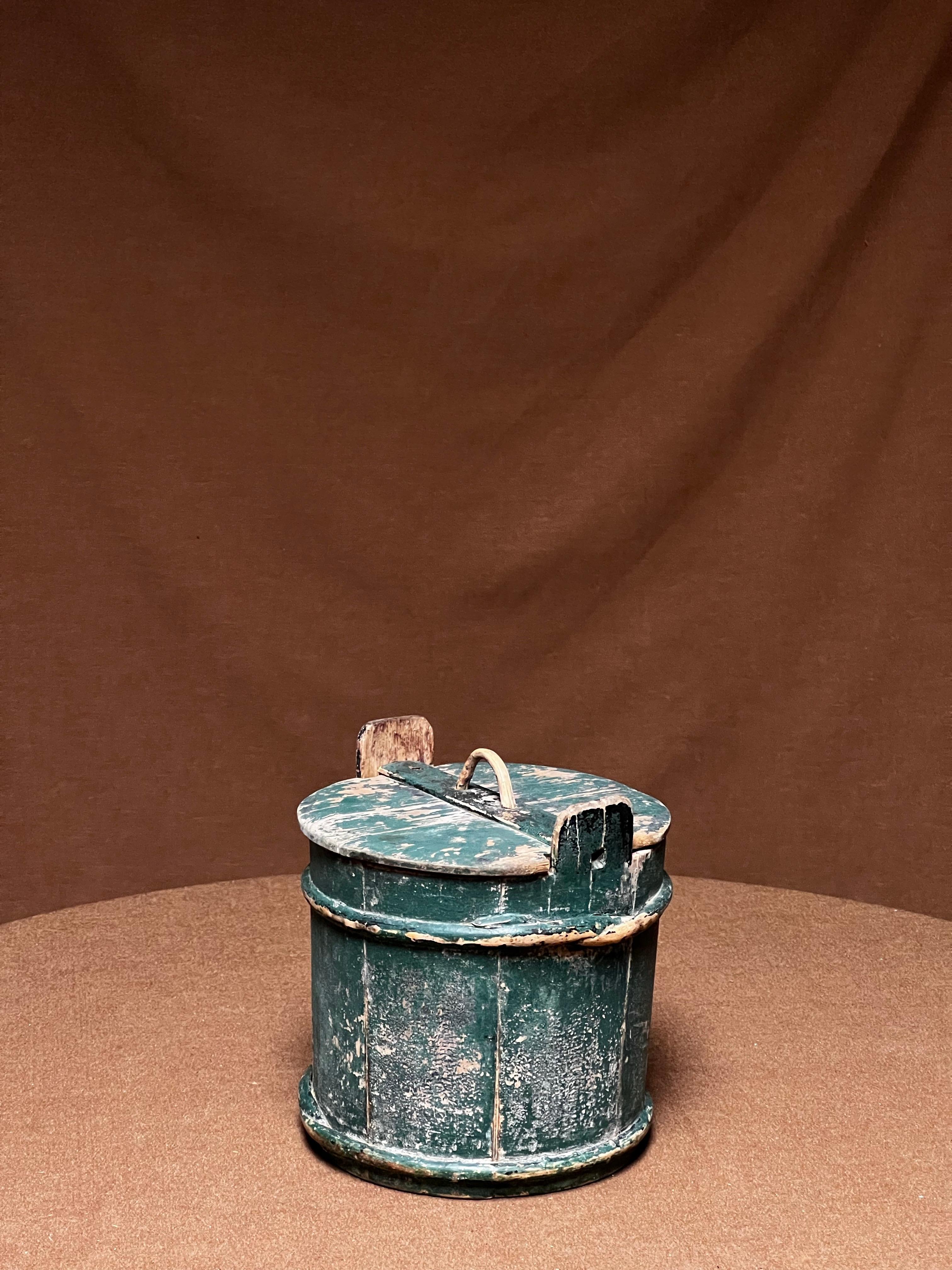 Swedish antique  pine and birch wooden barrel / basket . Fine quality of bentwood. It is a true piece from the early 19 century.  Hand graved with monograms and symbol at the bottom. Nice addition in a kitchen or next to a desk or in a bathroom as a