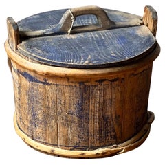 Antico cesto svedese in legno del 1800 dipinto in toni caldi Artigianato popolare fatto a mano