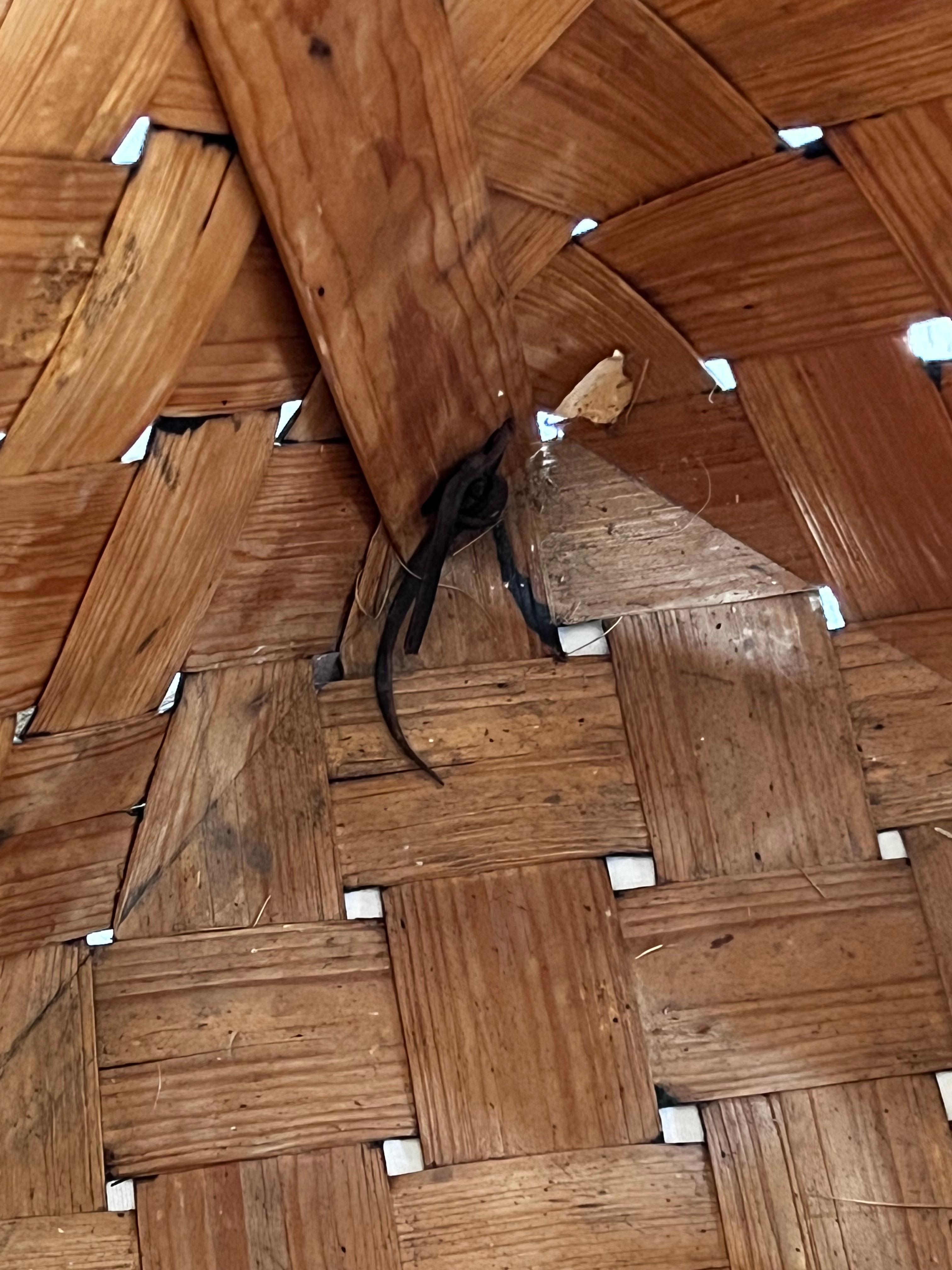 Sueco antiguo  Mochila cesta de madera Artesanía popular hecha a mano de 1800 en venta 6
