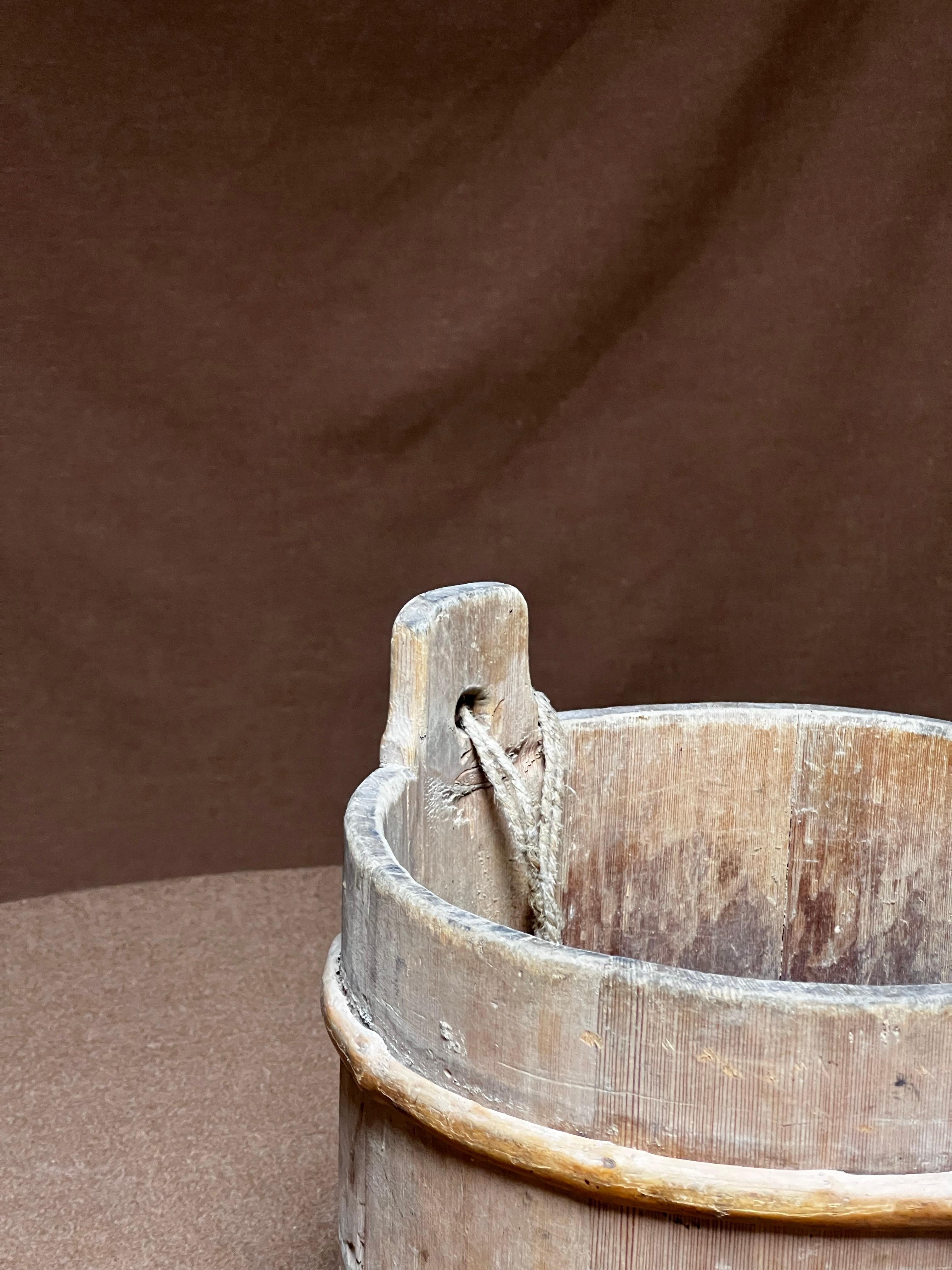 Antiker schwedischer Holzeimer 1800er Jahre  Naturholz Handmade Folk Craft (Handgefertigt)