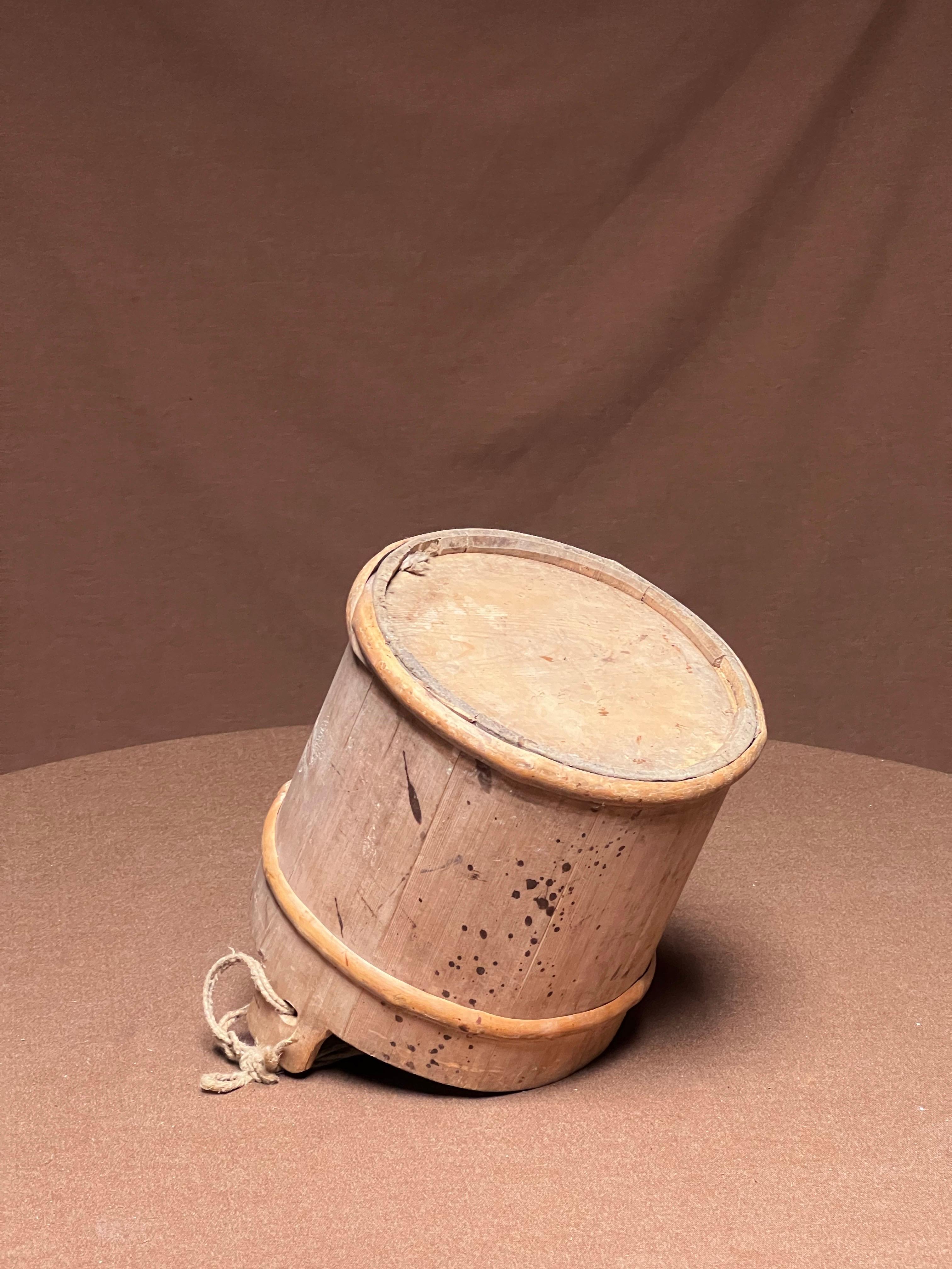 Antiker schwedischer Holzeimer 1800er Jahre  Naturholz Handmade Folk Craft (19. Jahrhundert)