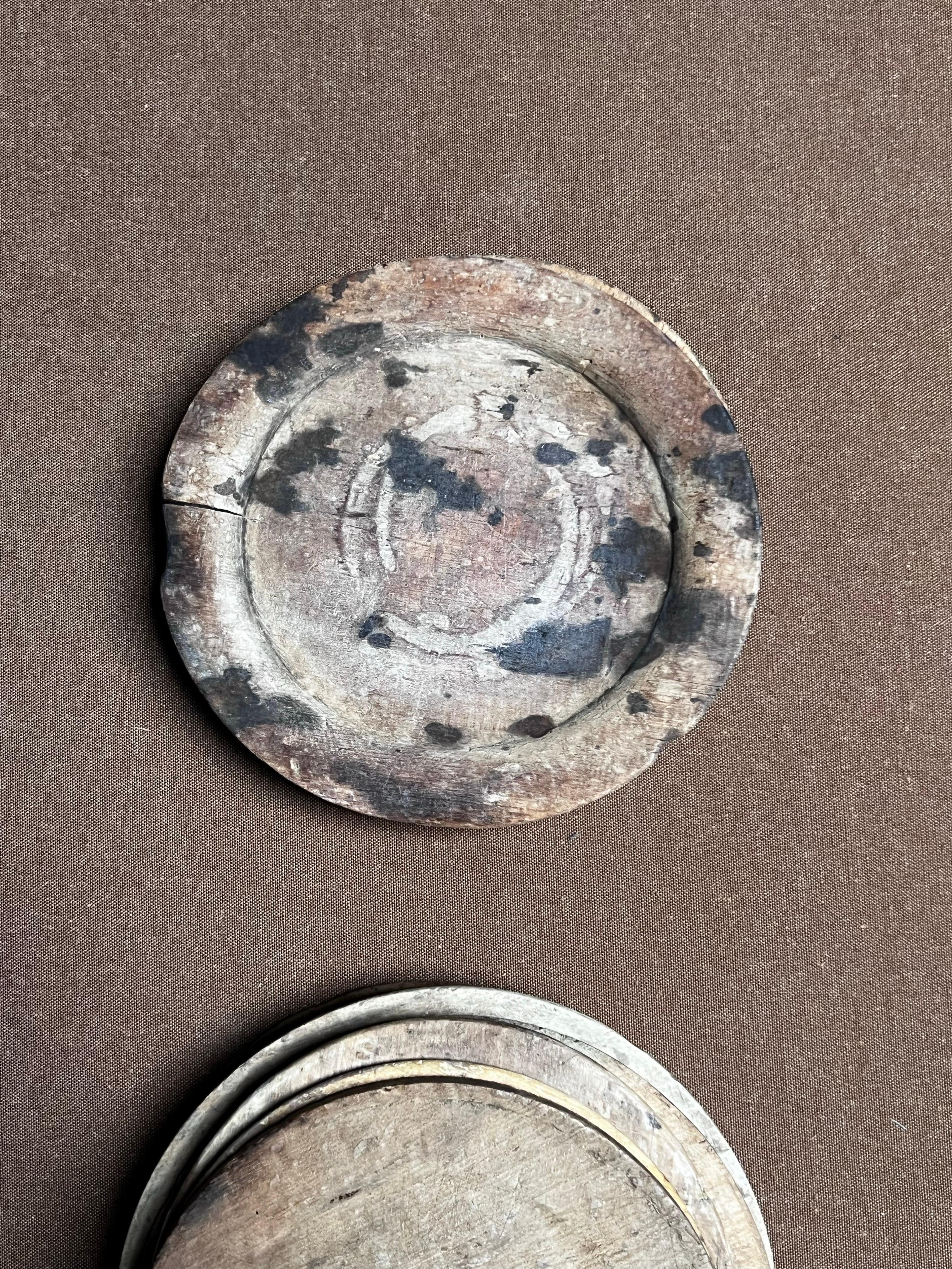 Antique Swedish Wooden plates 1800's Handmade Folk Craft great series For Sale 13