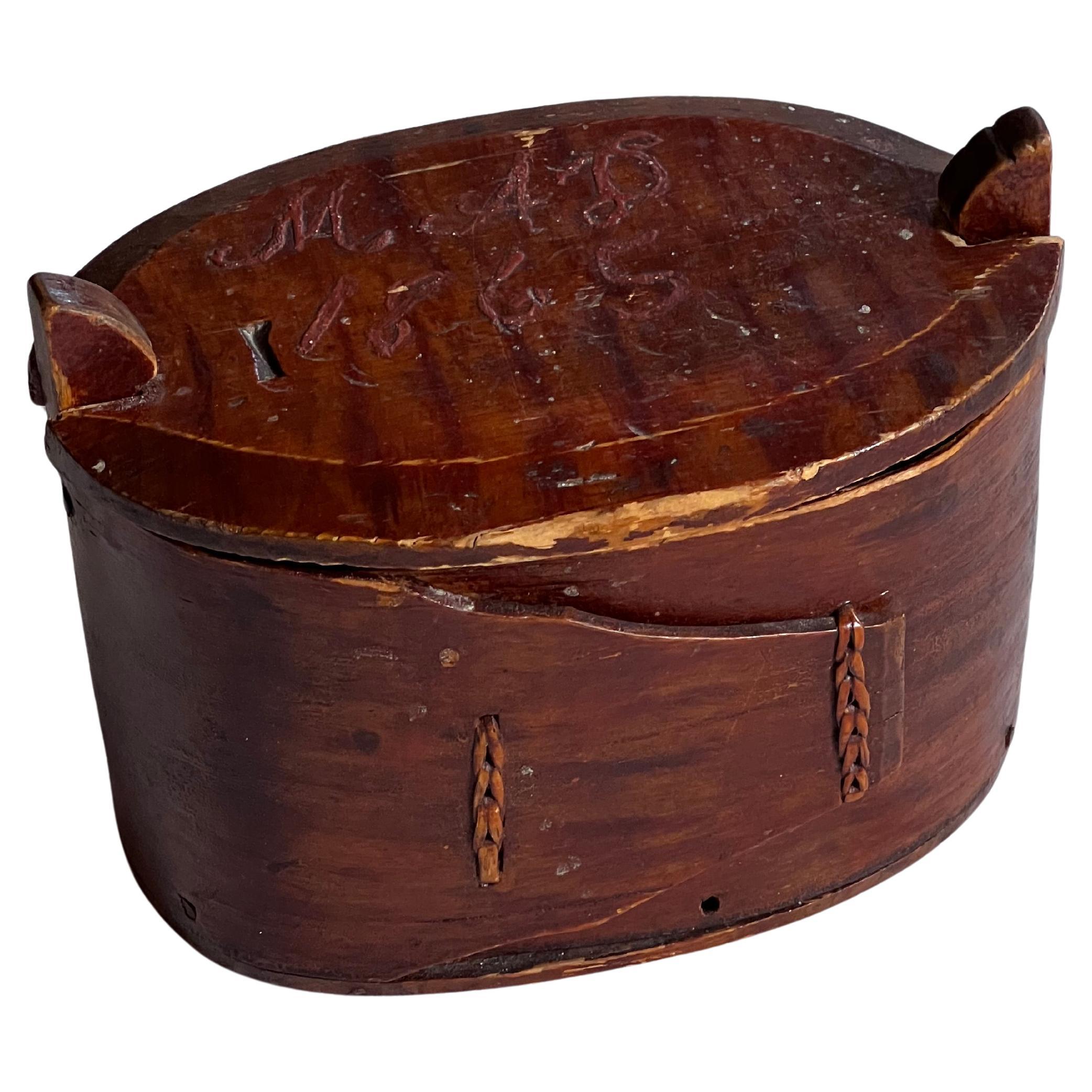 Sueco antiguo  Caja de almacenaje de madera 1865 Artesanía popular hecha a mano