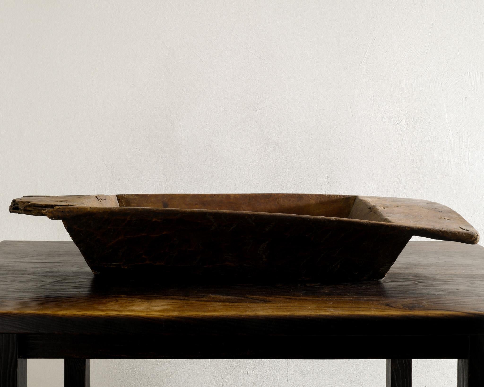 Scandinavian Modern Antique Swedish Wooden Tray in a Brutalist and Primitive Style, Late 1800s For Sale