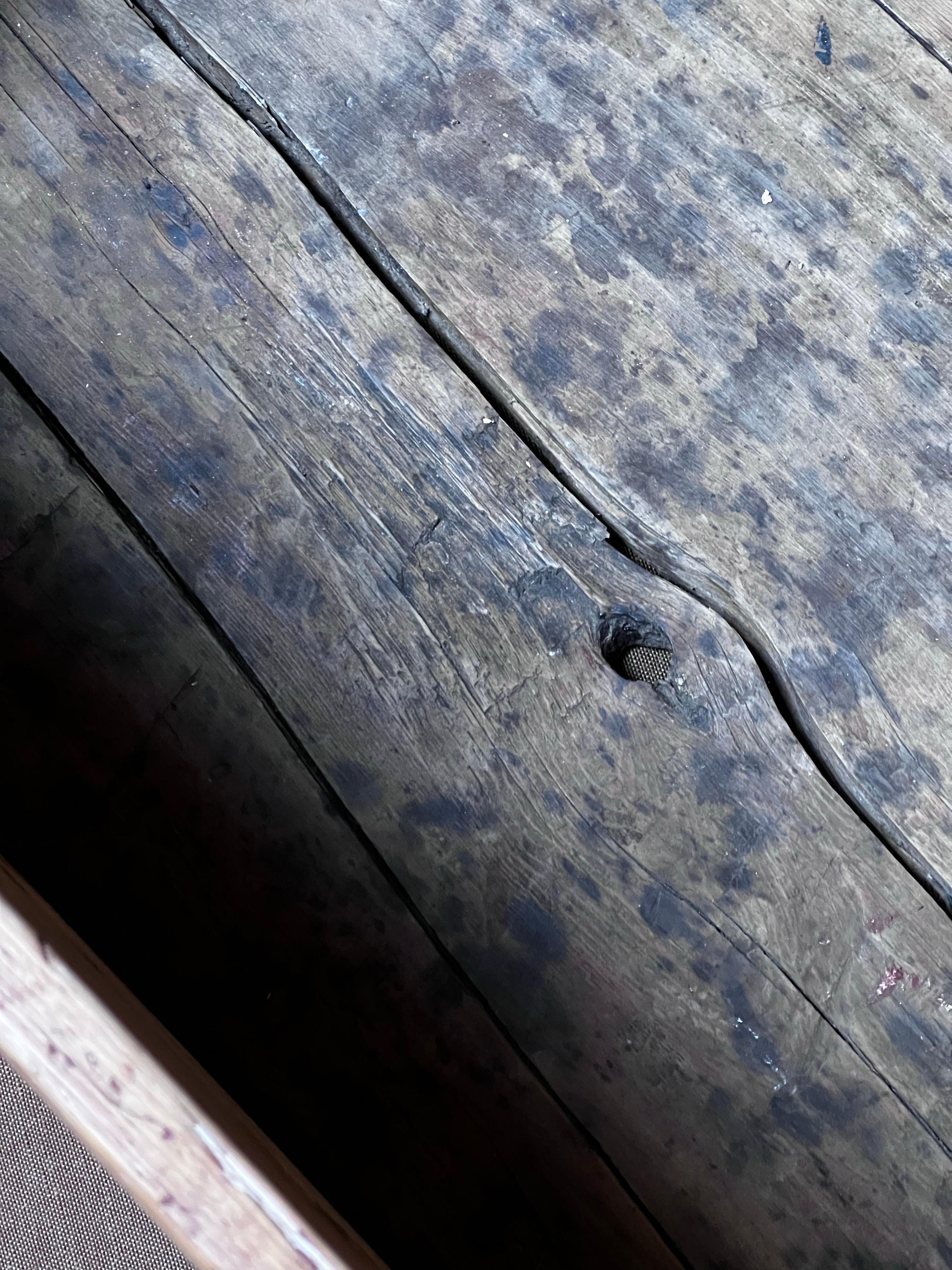 Betulla Antico baule di legno svedese / scatola di immagazzinaggio 1825 Firmato Artigianato popolare a mano in vendita