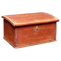 Antico baule di legno svedese / scatola di immagazzinaggio 1825 Firmato Artigianato popolare a mano