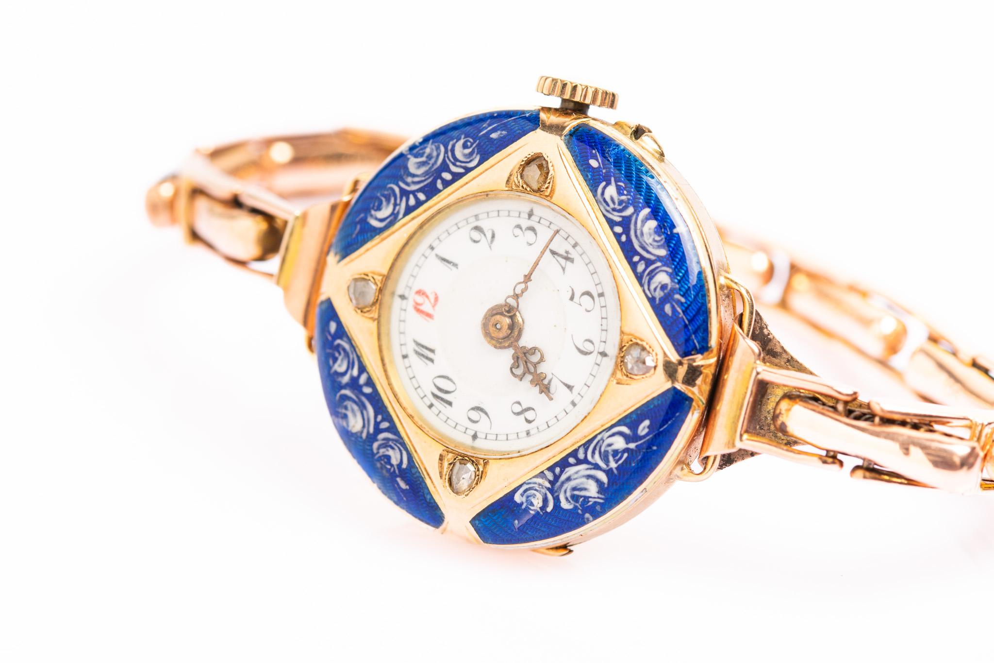Victorien Antique Guilloché bleu suisse en or 14 ct  Montre-bracelet en émail et diamants en vente