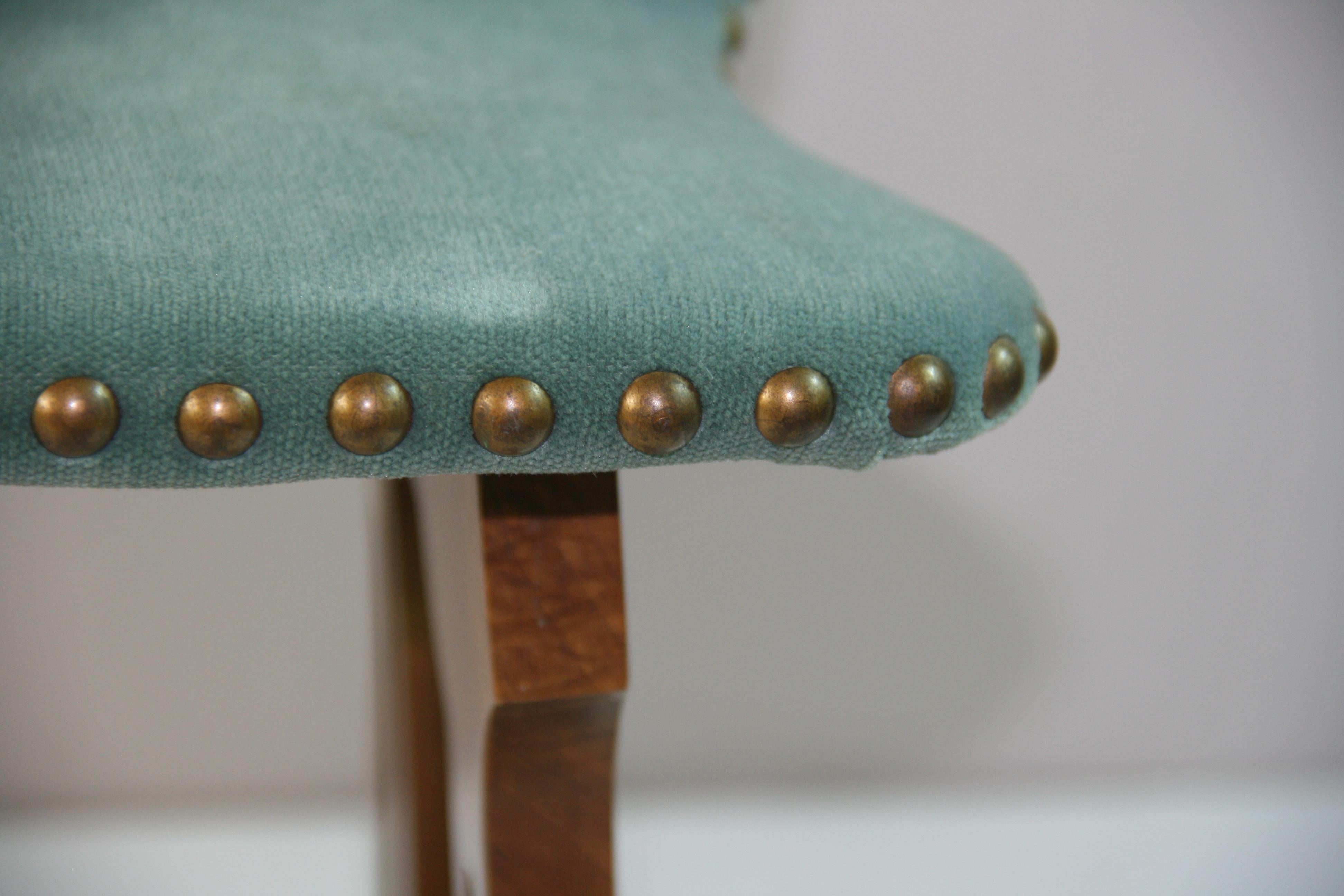 Ancienne Suisse alpine  Tabourets CUSTOM MADE (2 disponibles) en vente 7