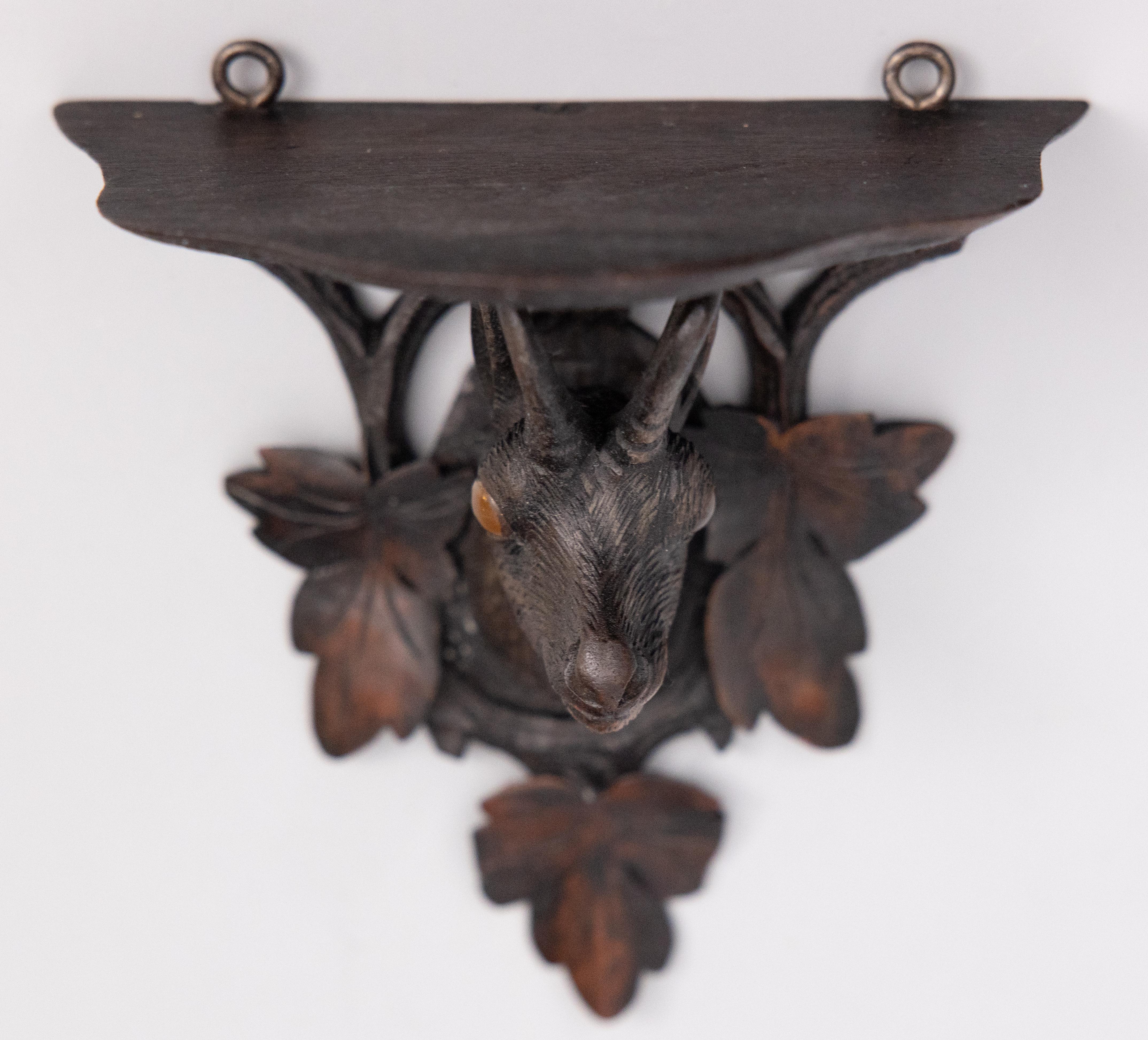 Early 20th Century Antique Swiss Black Forest Carved Chamois Wall Bracket Shelf, circa 1900