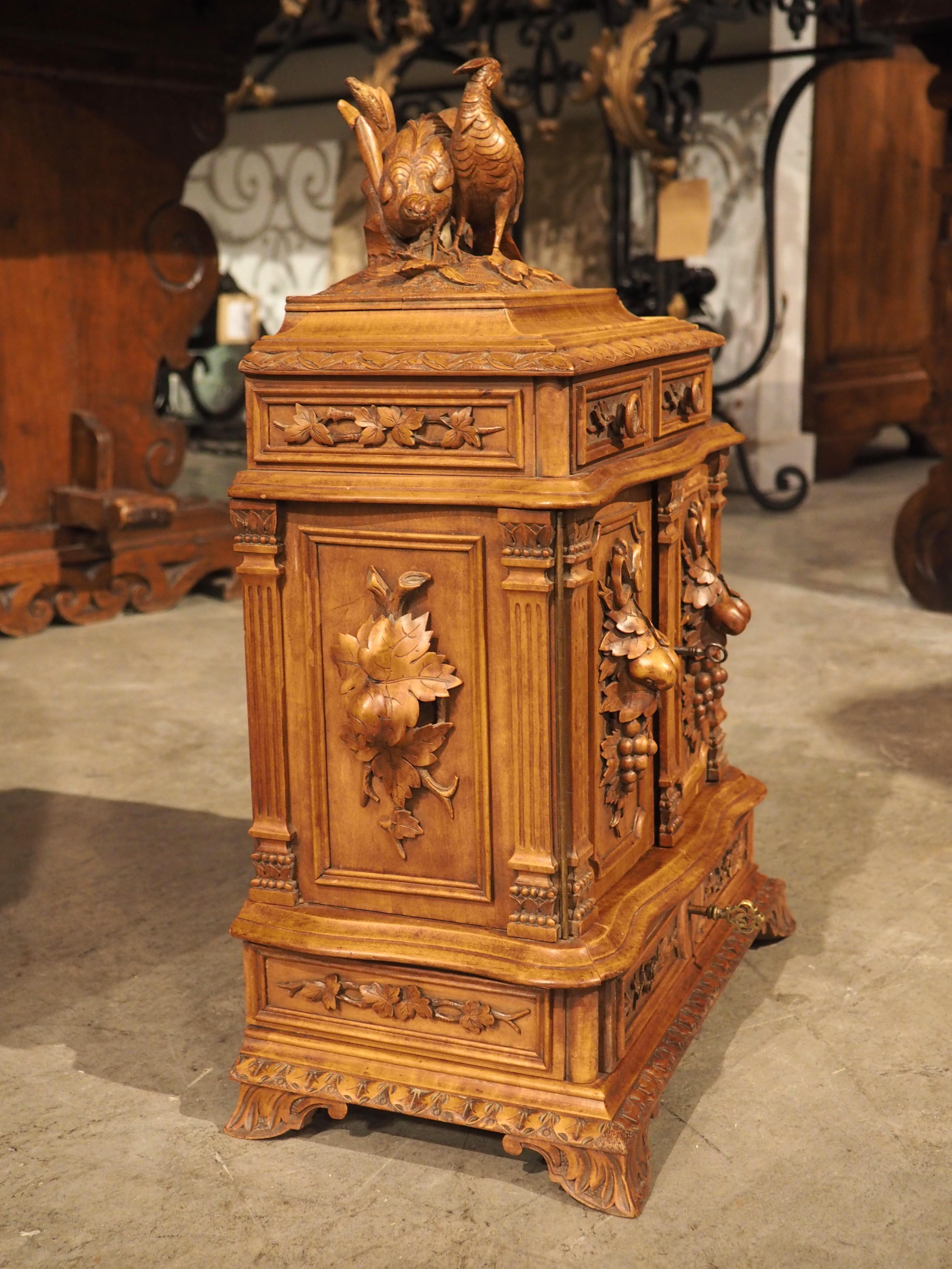 Antique Swiss Black Forest Carved Cigar Chest, Circa 1890 1