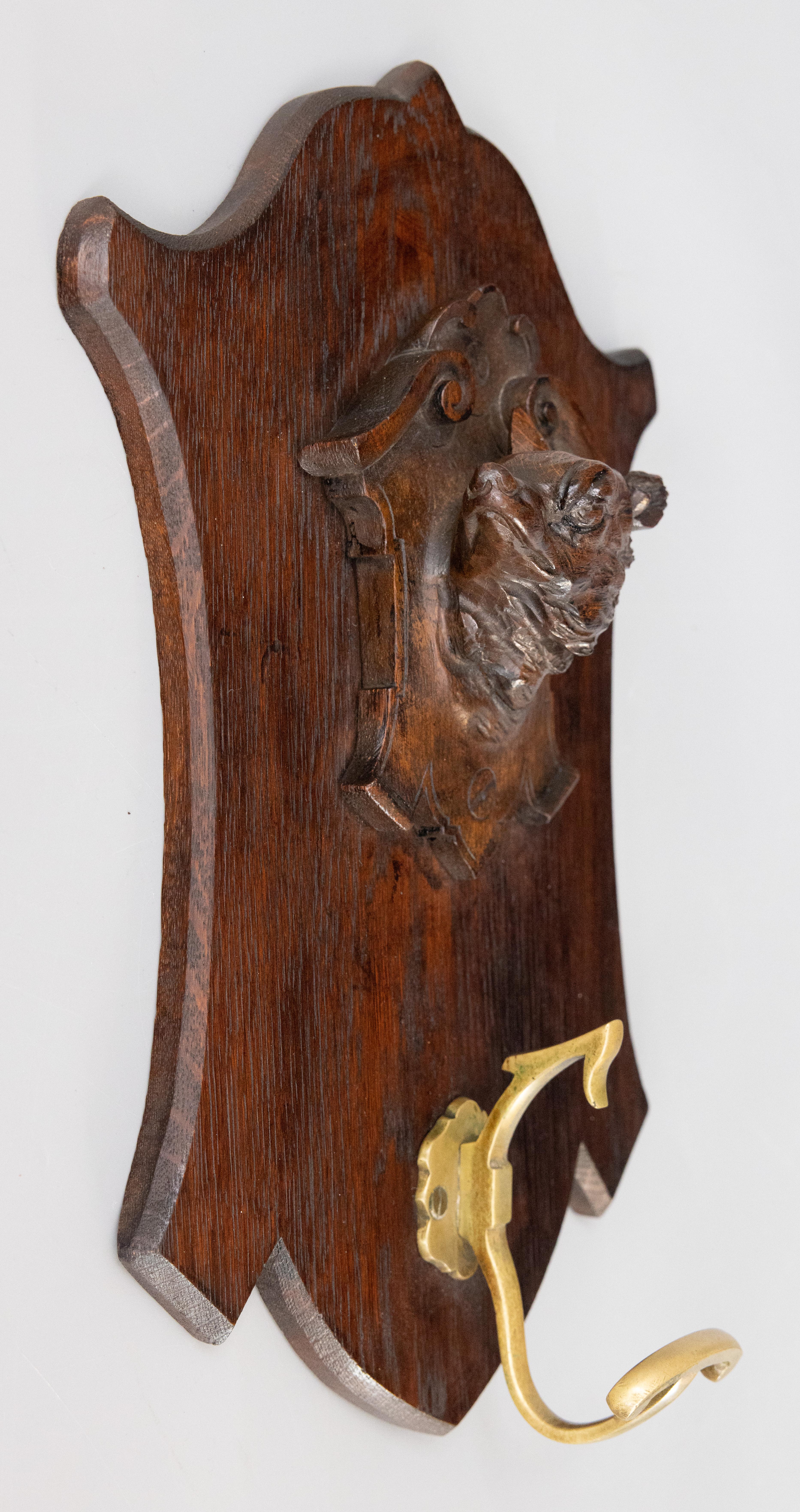 Antique Swiss Black Forest Carved Dog Head Bronze Hook Hanger Coat Rack, c. 1900 In Good Condition For Sale In Pearland, TX