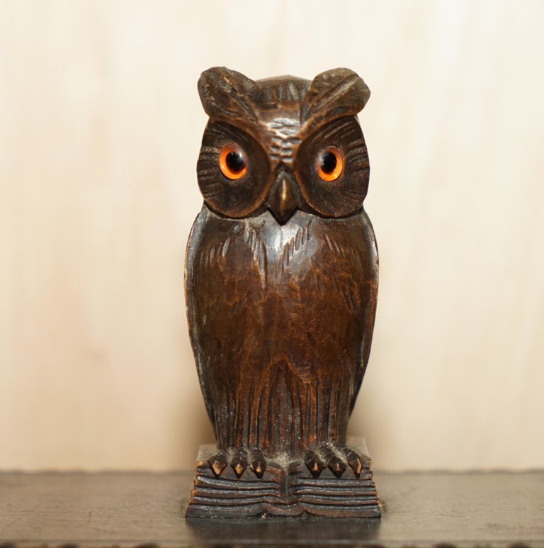 Hand-Crafted Antique Swiss Black Forest Owl Cigar Box with Original Tin Lining Hand Carved For Sale